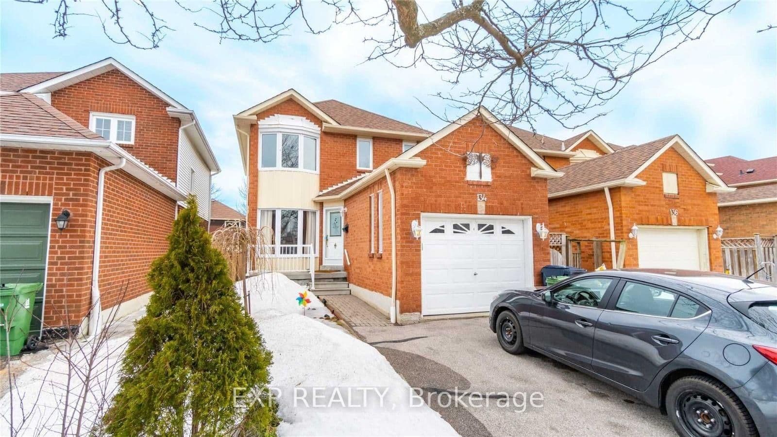 134 Sandown Avenue, Unit Bsmt - Image 1
