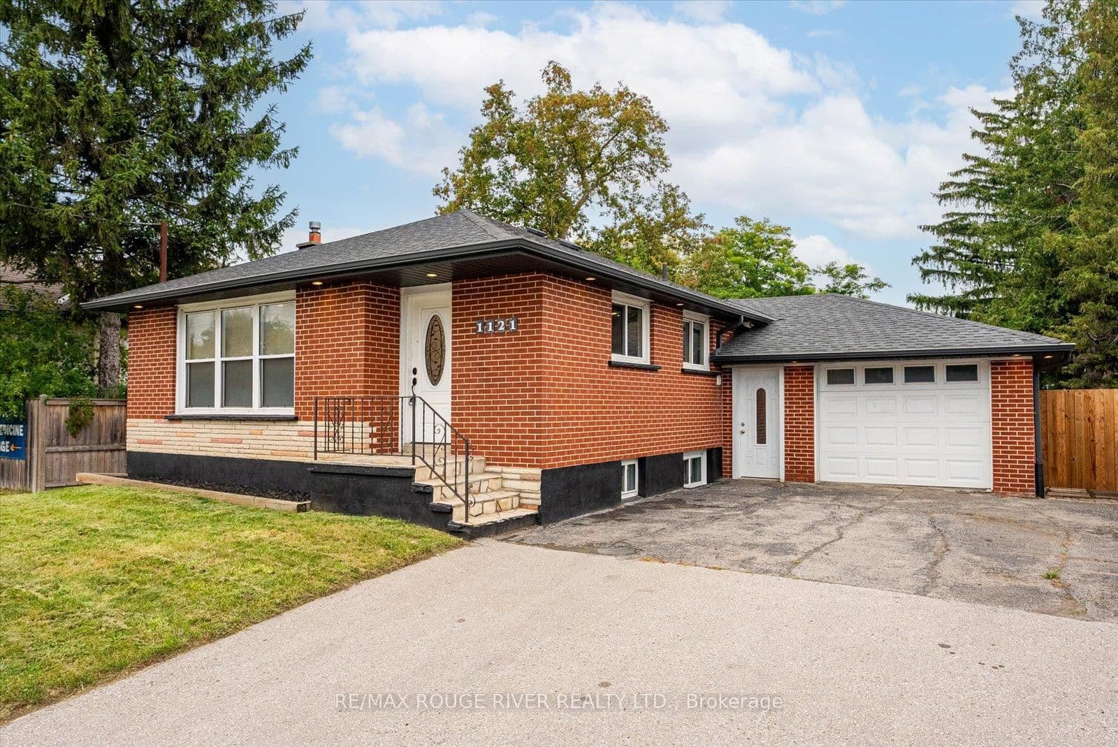 1121 Brock Street S, Unit Bsmt - Image 1