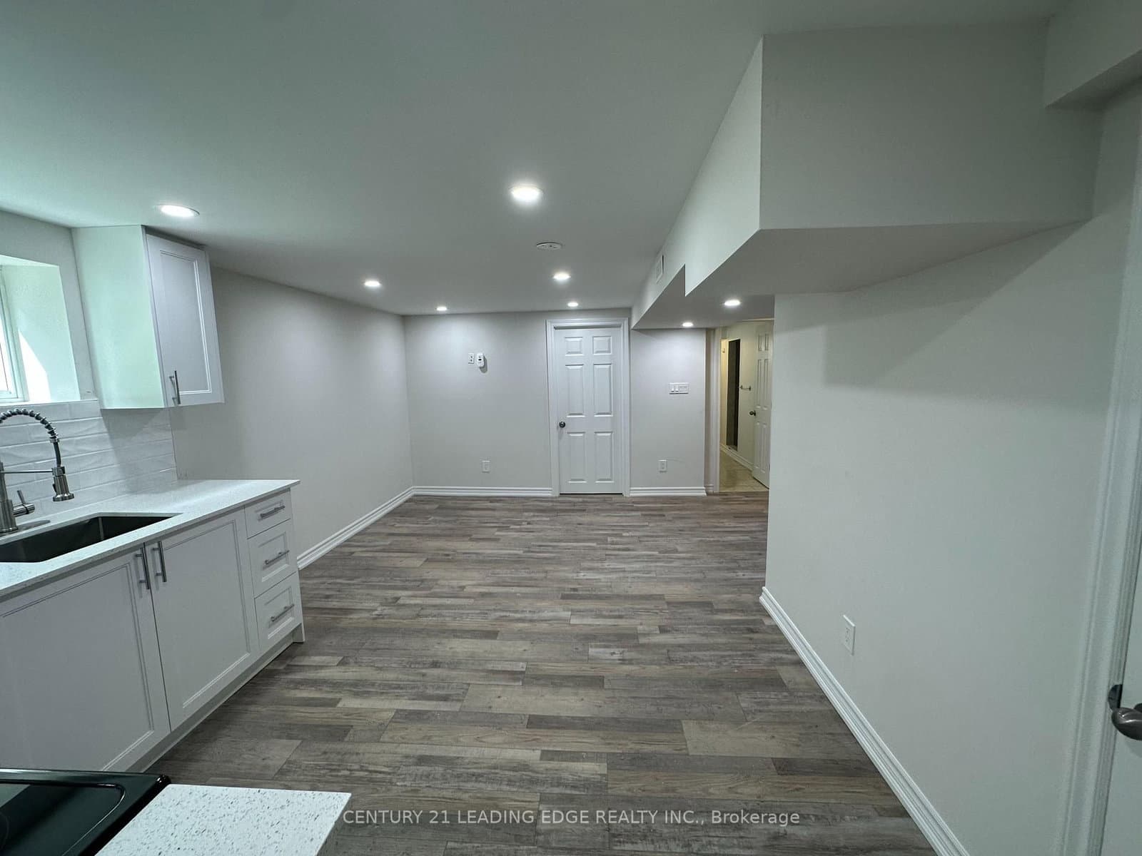11 White Abbey Park, Unit Bsmt - Image 1