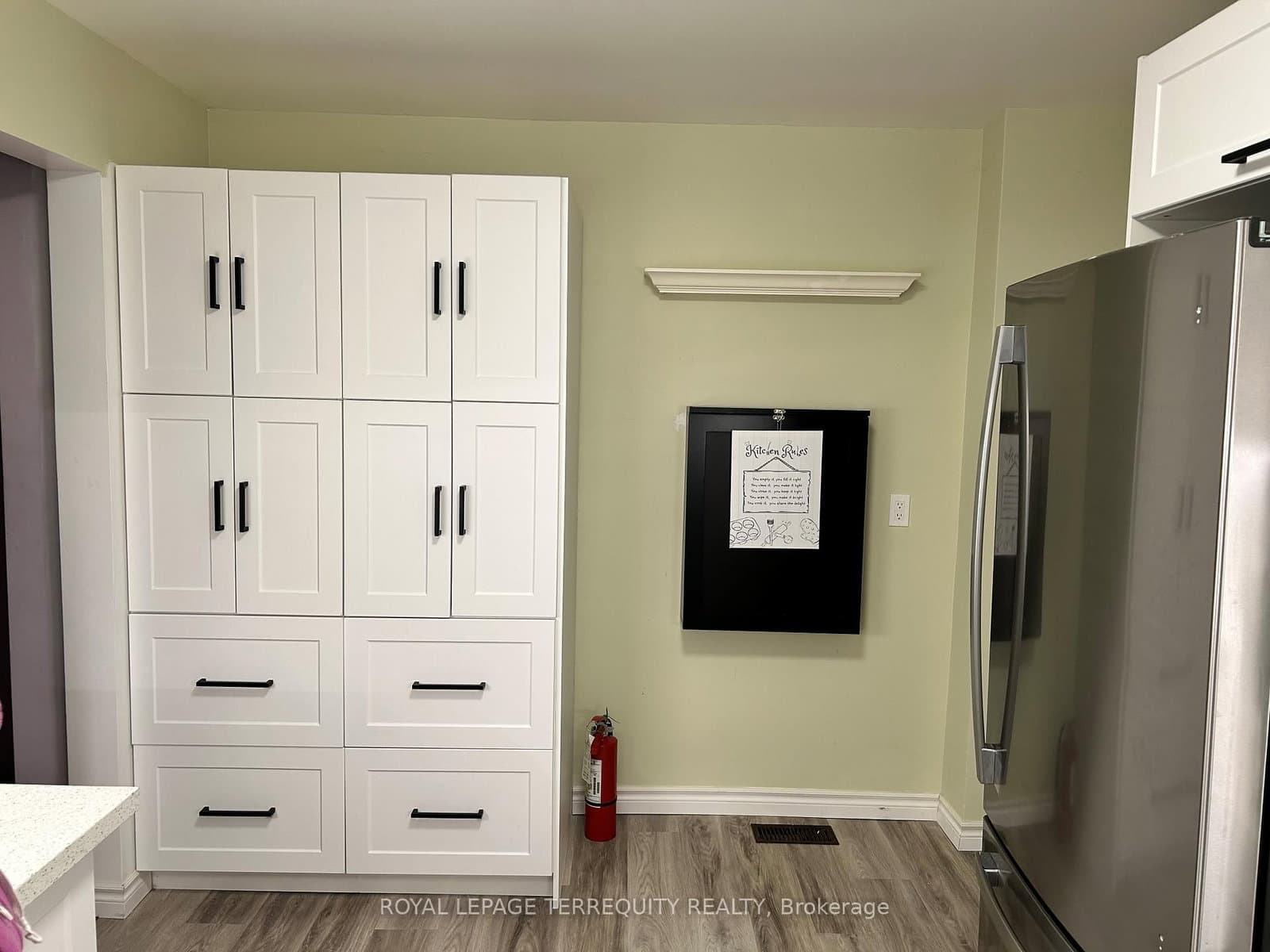 82 Main Street - Image 5