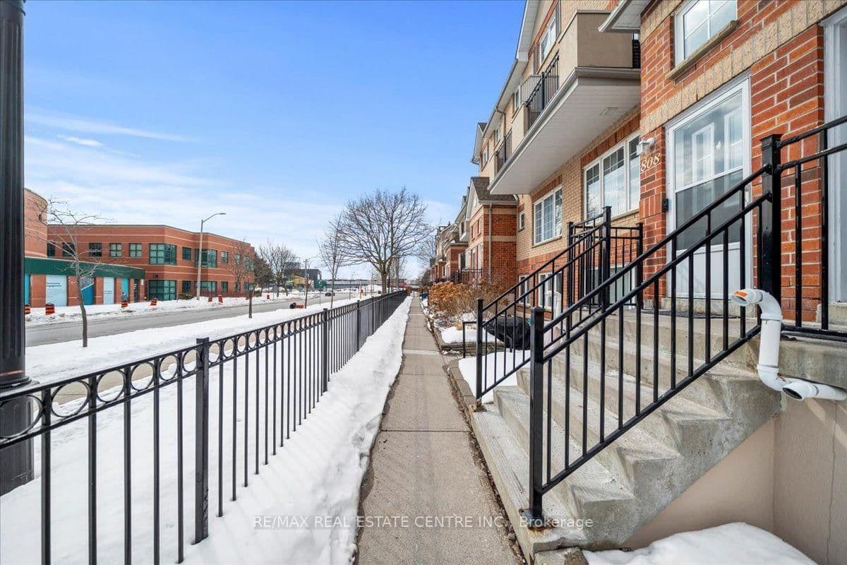 1400 The Esplanade N, Unit 808 - Image 3