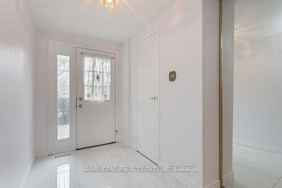 30 Chichester Place, Unit 3 - Image 3