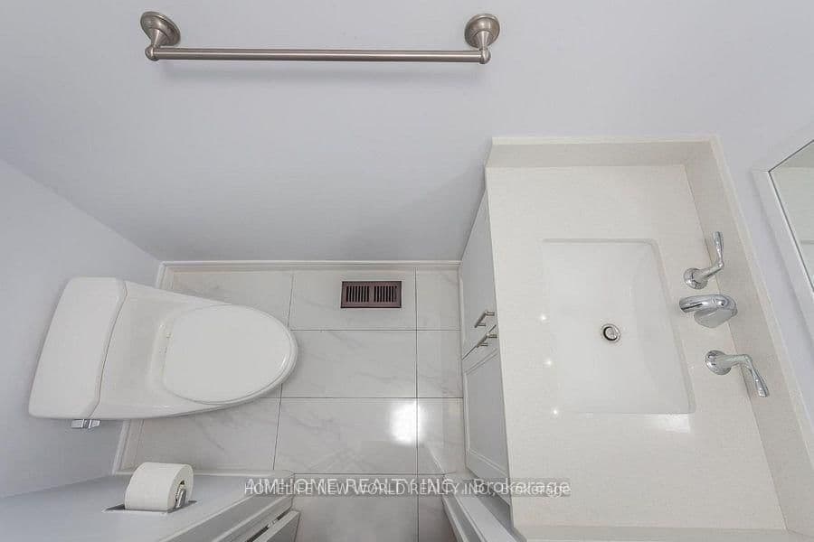 30 Chichester Place, Unit 3 - Image 4
