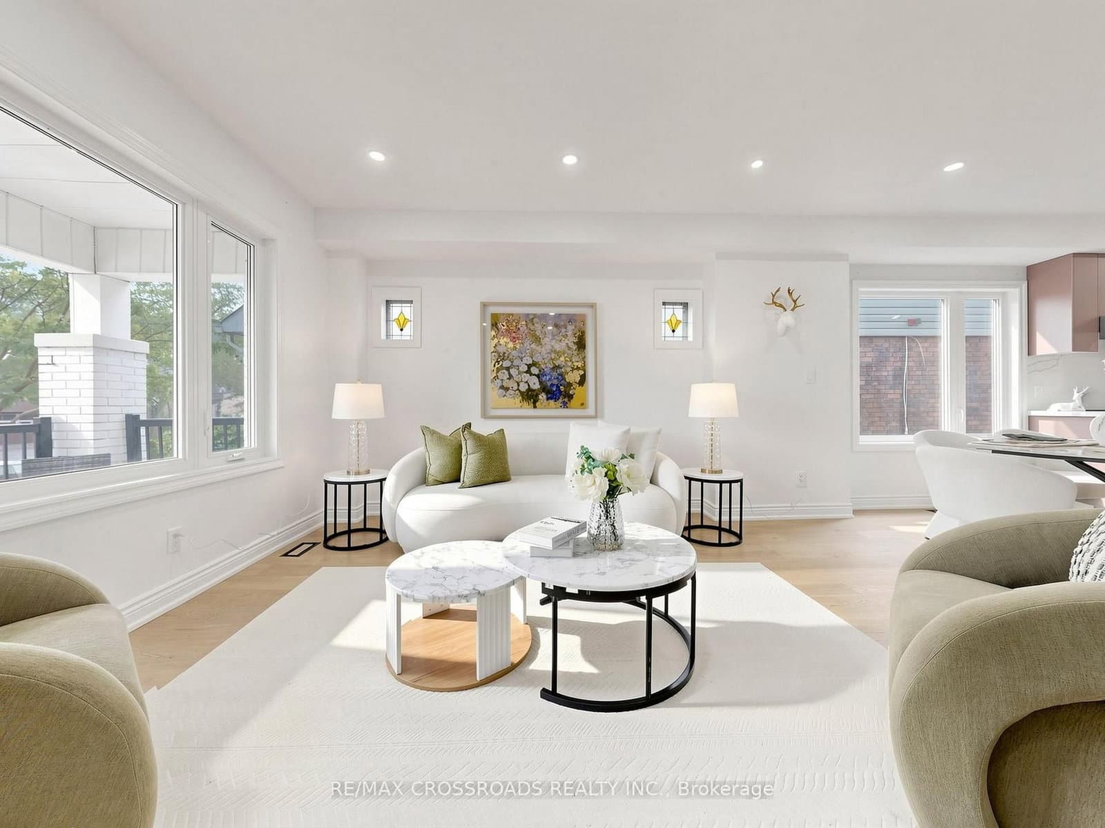 548 Glebeholme Boulevard - Image 5