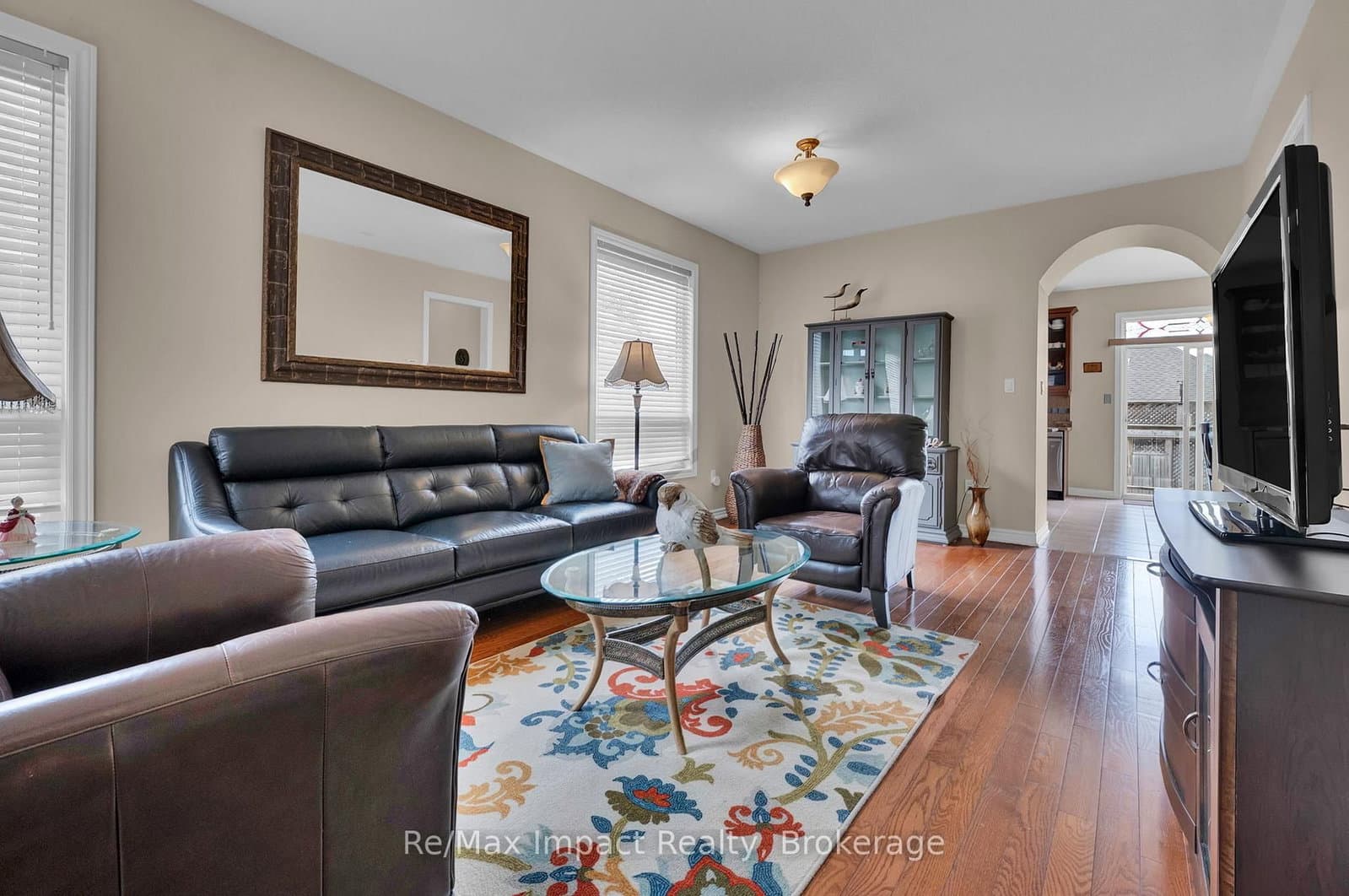 14A Hunt Street - Image 2