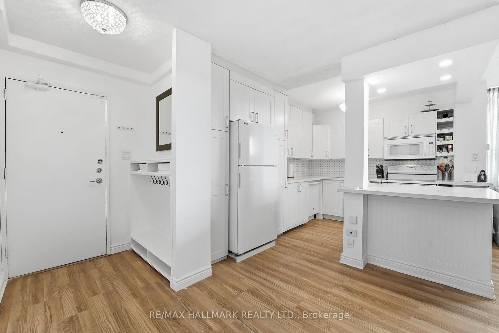 180 Markham Road, Unit 503 - Image 3