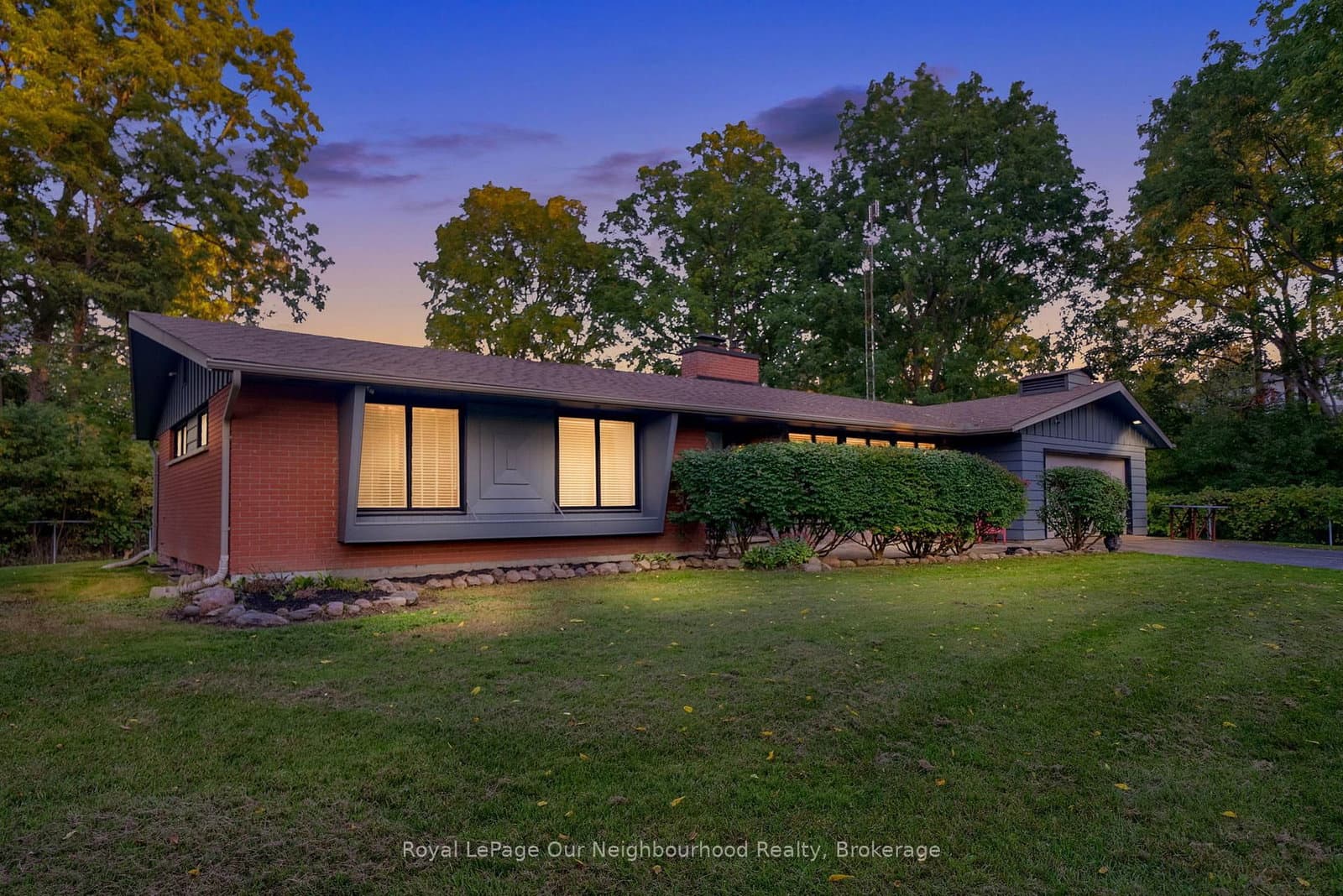 1539 Finch Avenue - Image 1