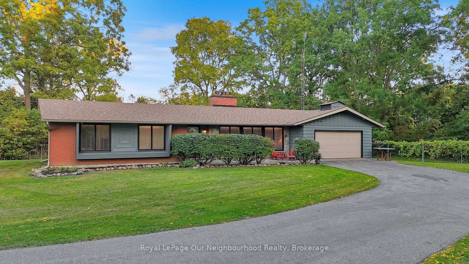 1539 Finch Avenue - Image 3