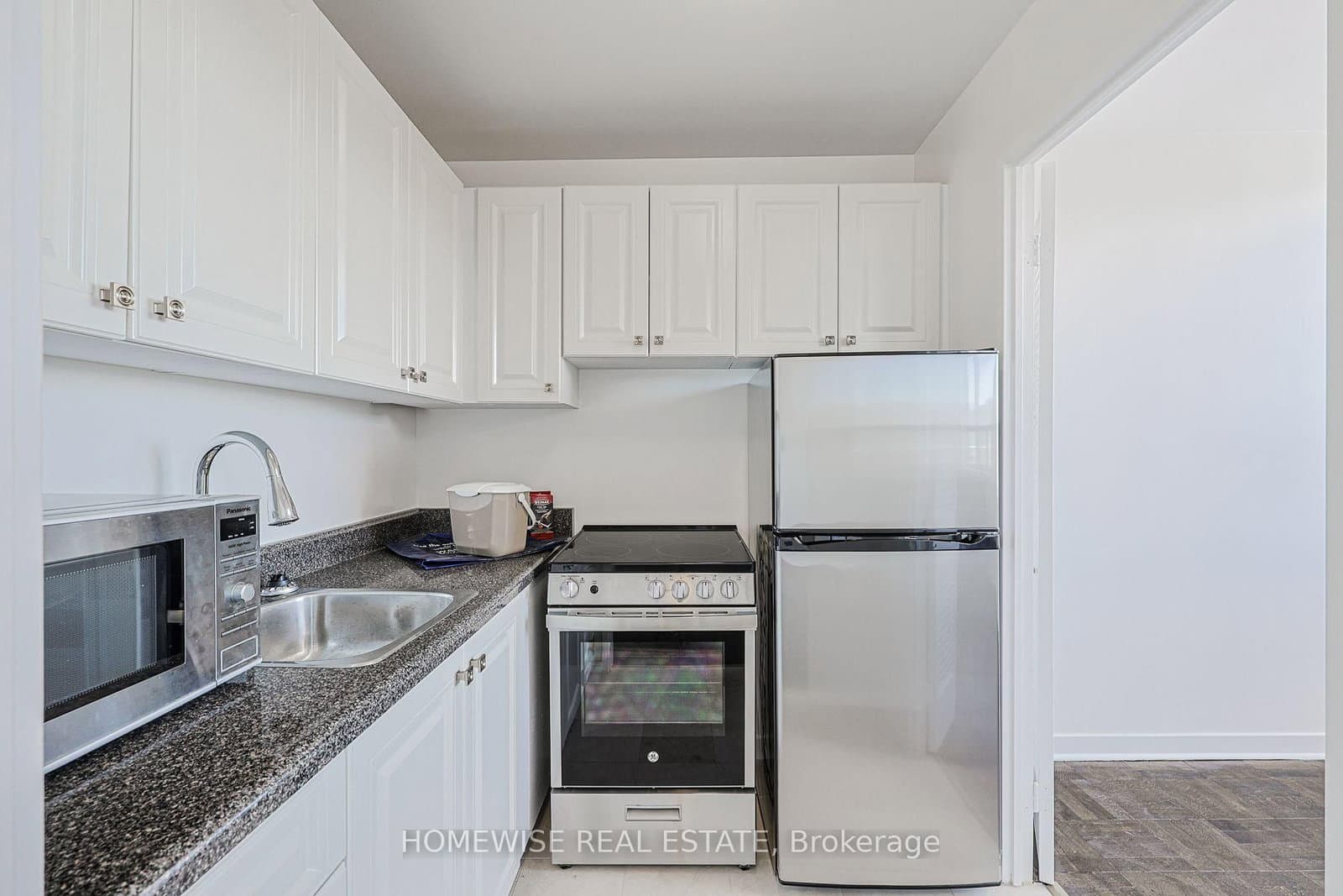 485 Kingston Road, Unit 902 - Image 2