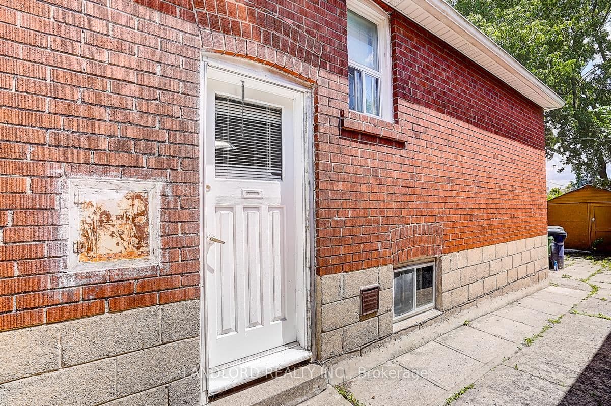 79 O'Connor Drive, Unit Lower - Image 4