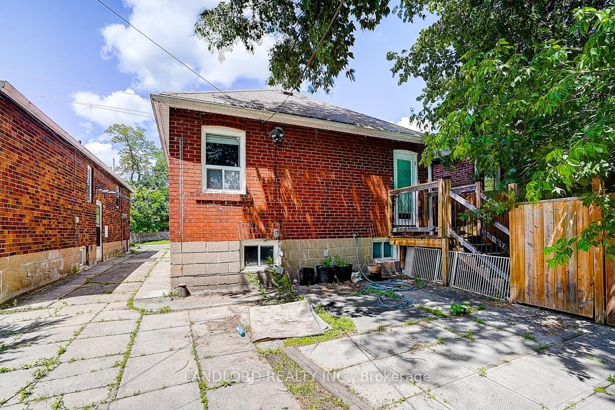 79 O'Connor Drive, Unit Lower - Image 5