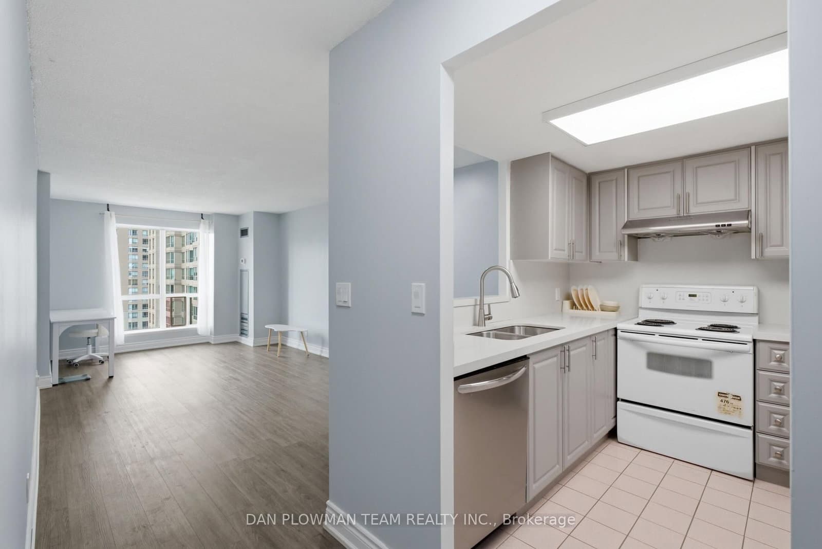 8 Lee Centre Drive, Unit 913 - Image 5
