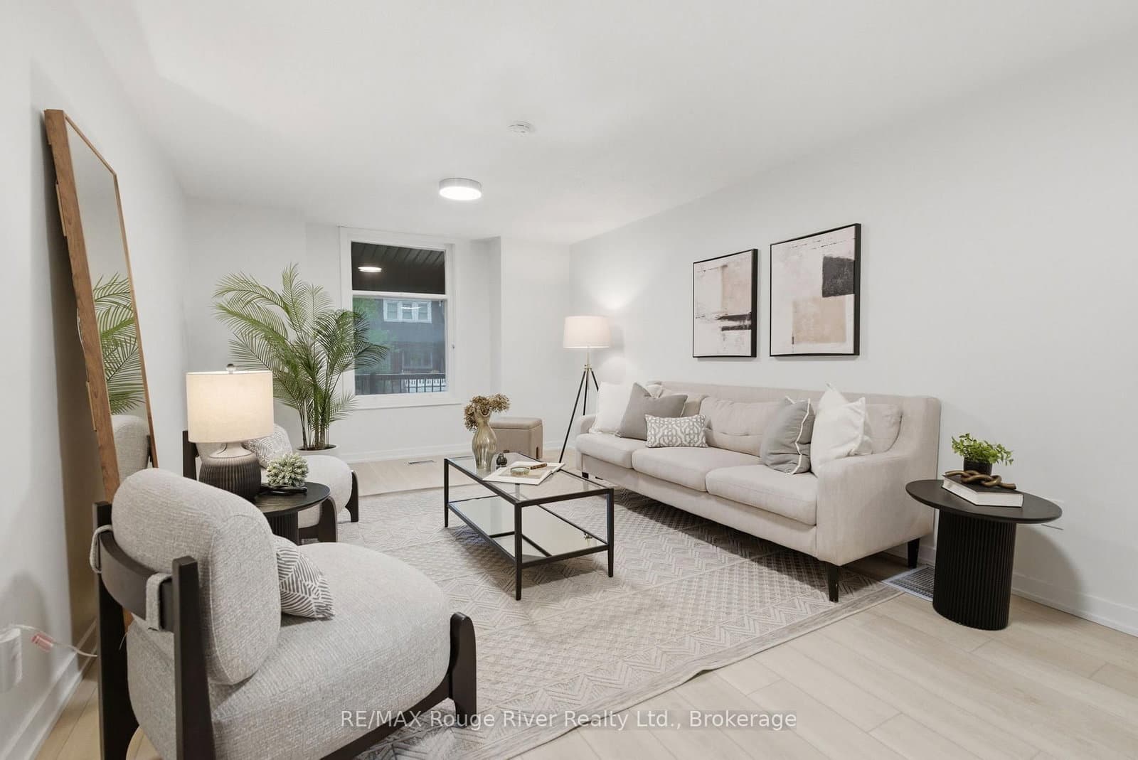 7 Heyworth Crescent - Image 5