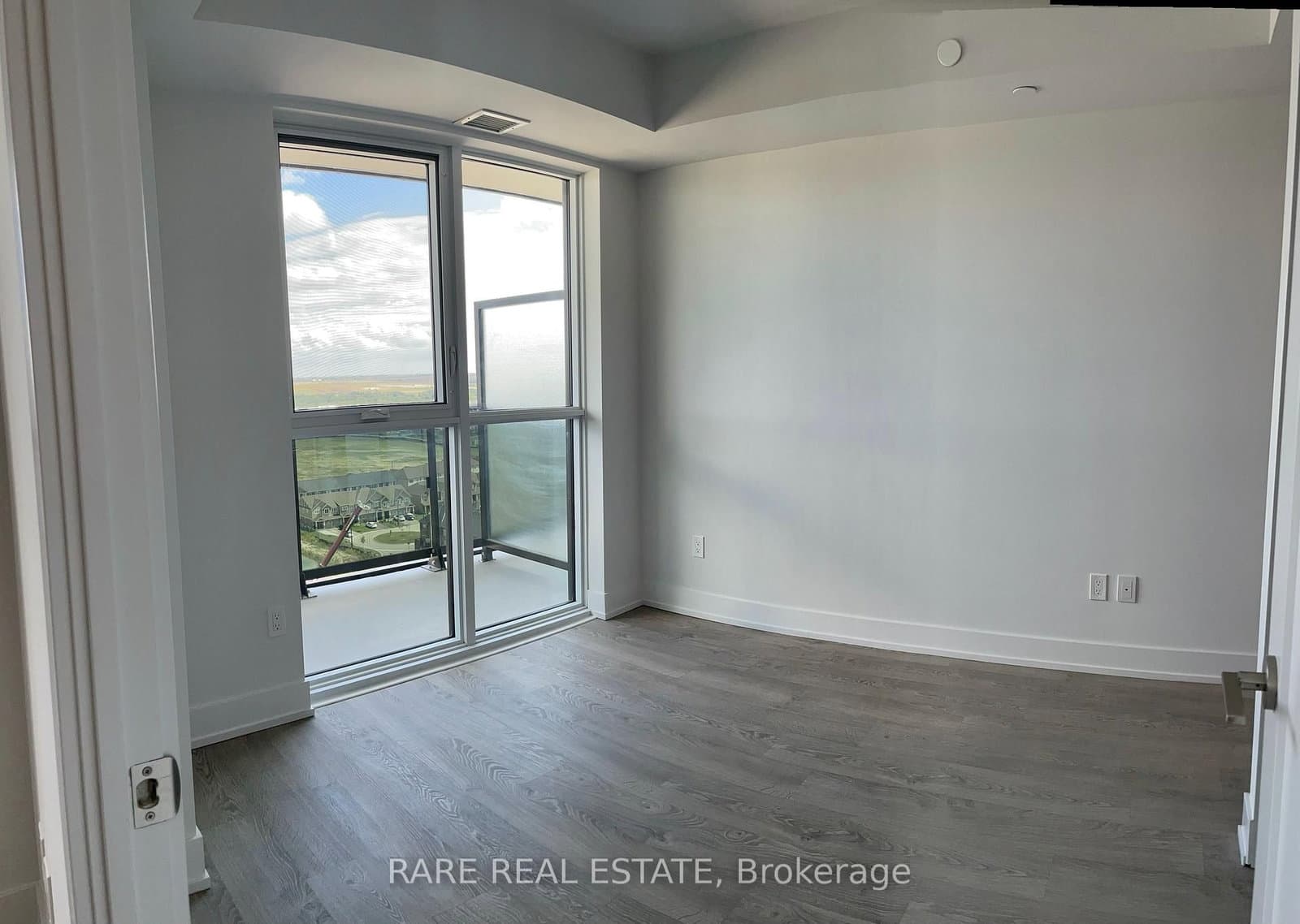 2550 Simcoe Street, Unit 1614 - Image 4