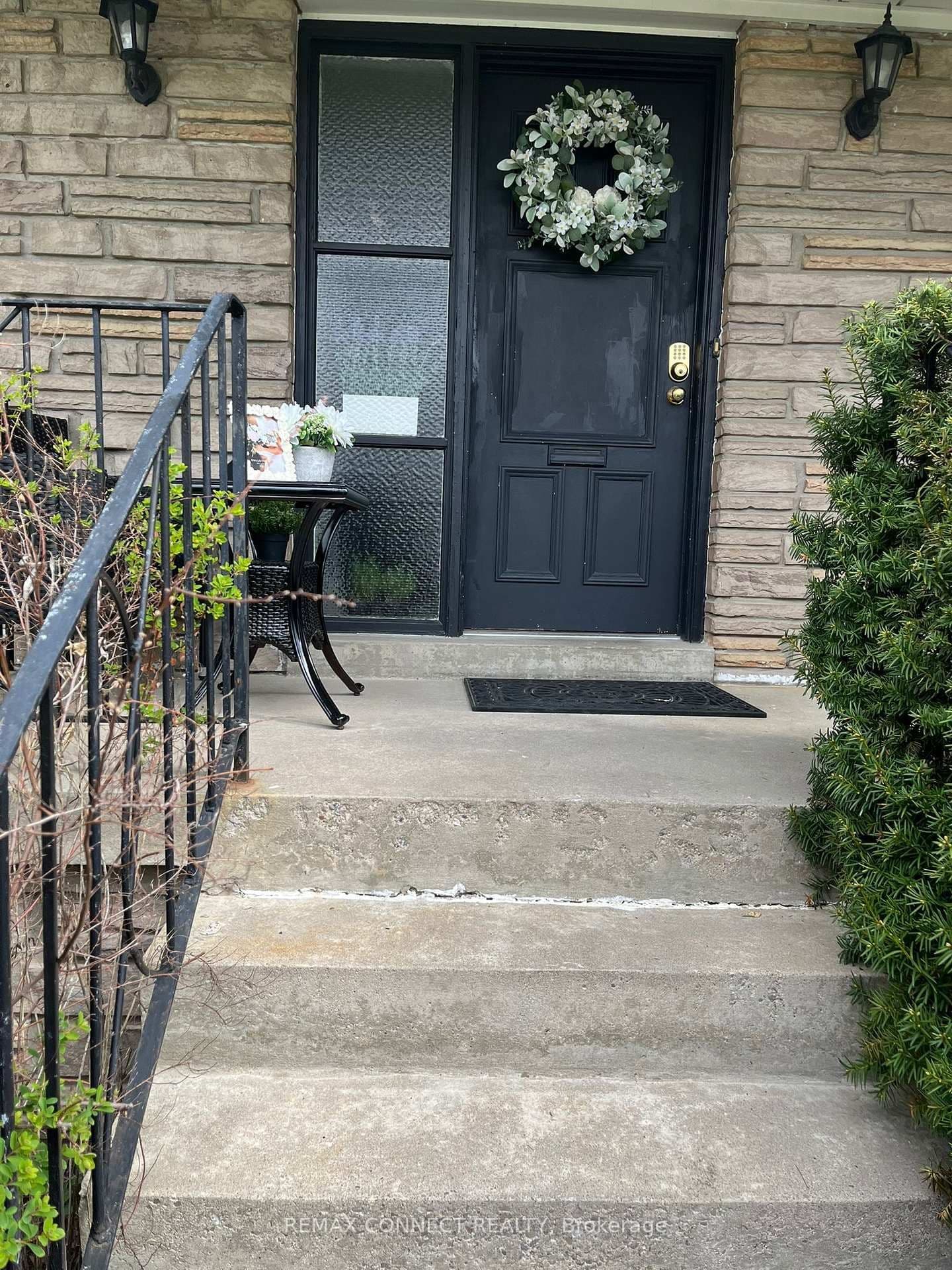 24 Lalton Place - Image 2