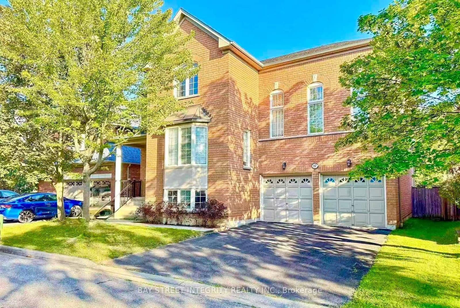 17 Weston Crescent - Image 1