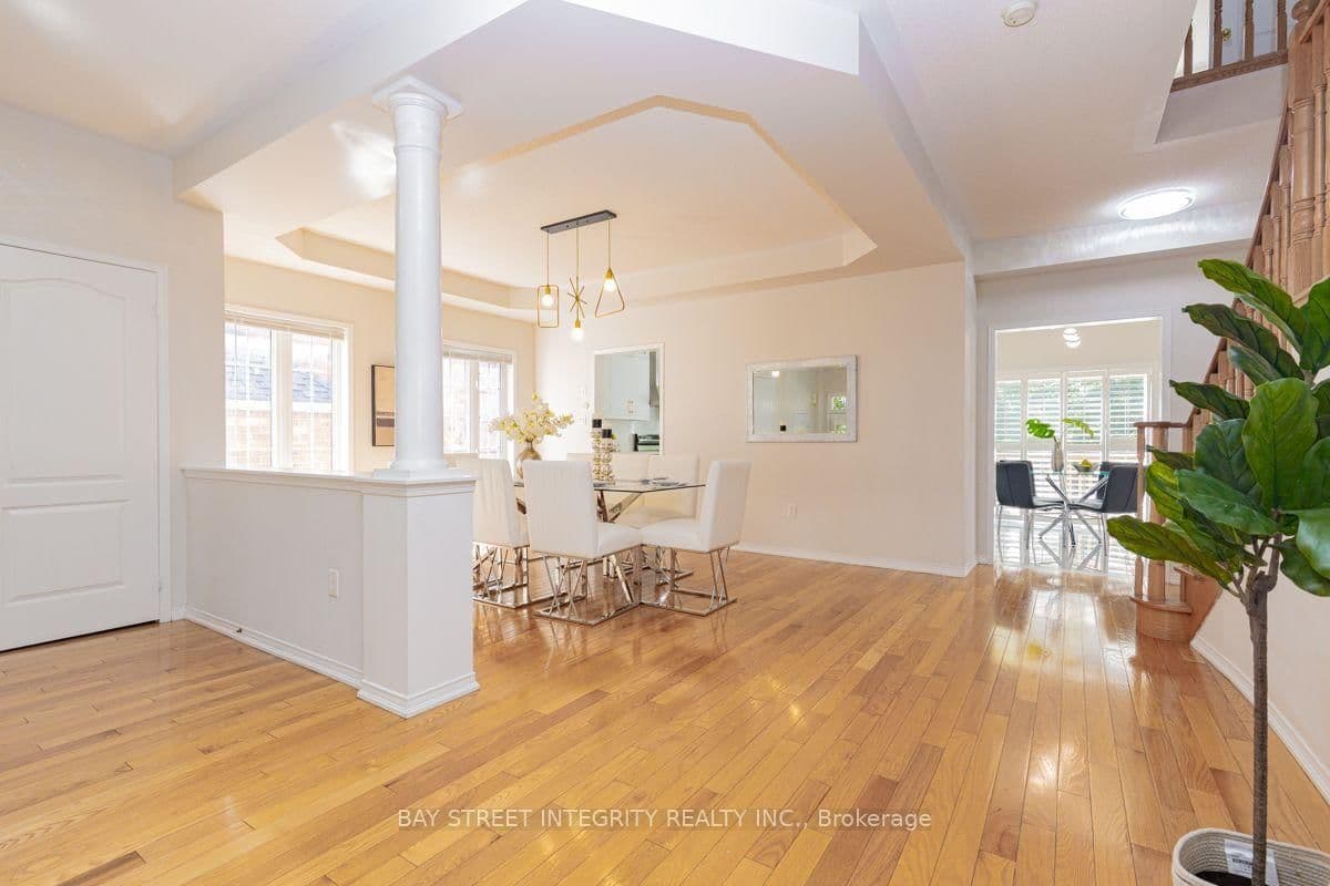 17 Weston Crescent - Image 3