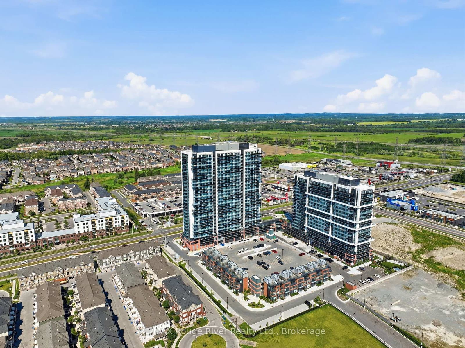 2545 SIMCOE Street N, Unit 2321 - Image 3