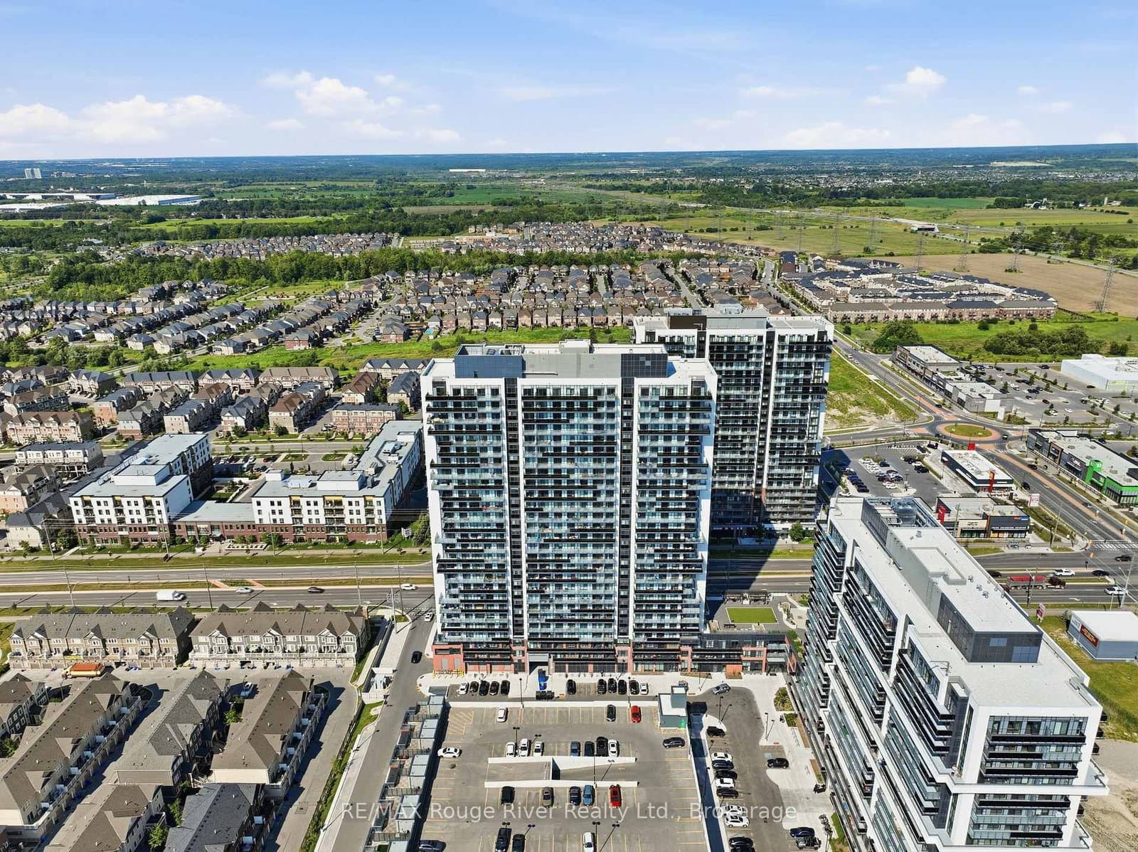 2545 SIMCOE Street N, Unit 2321 - Image 4