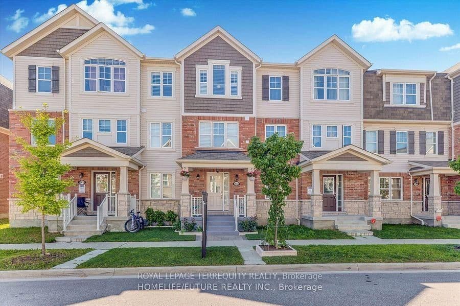 2412 Fall Harvest Crescent - Image 1