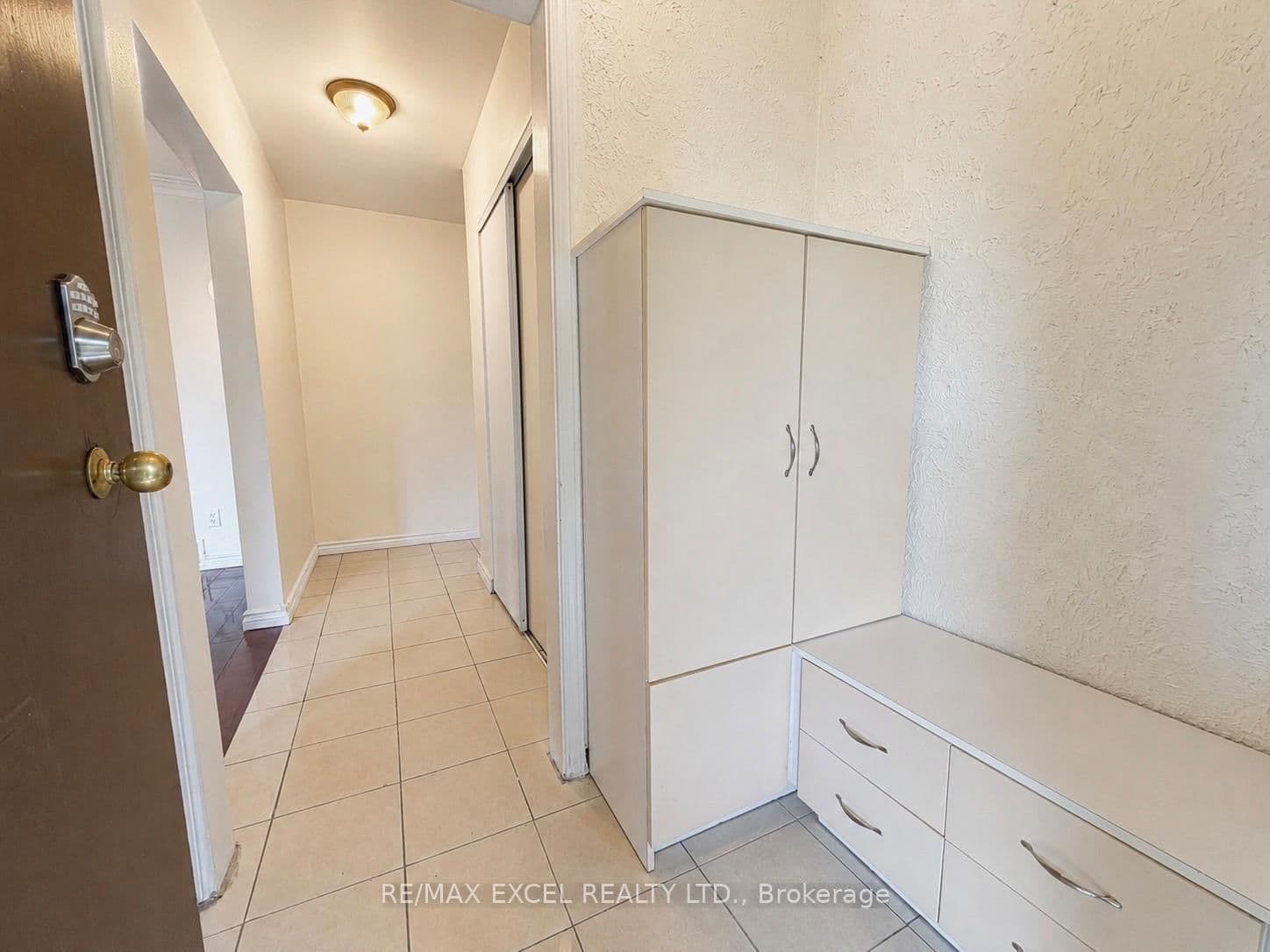 39 Commons Drive, Unit Main - Image 2