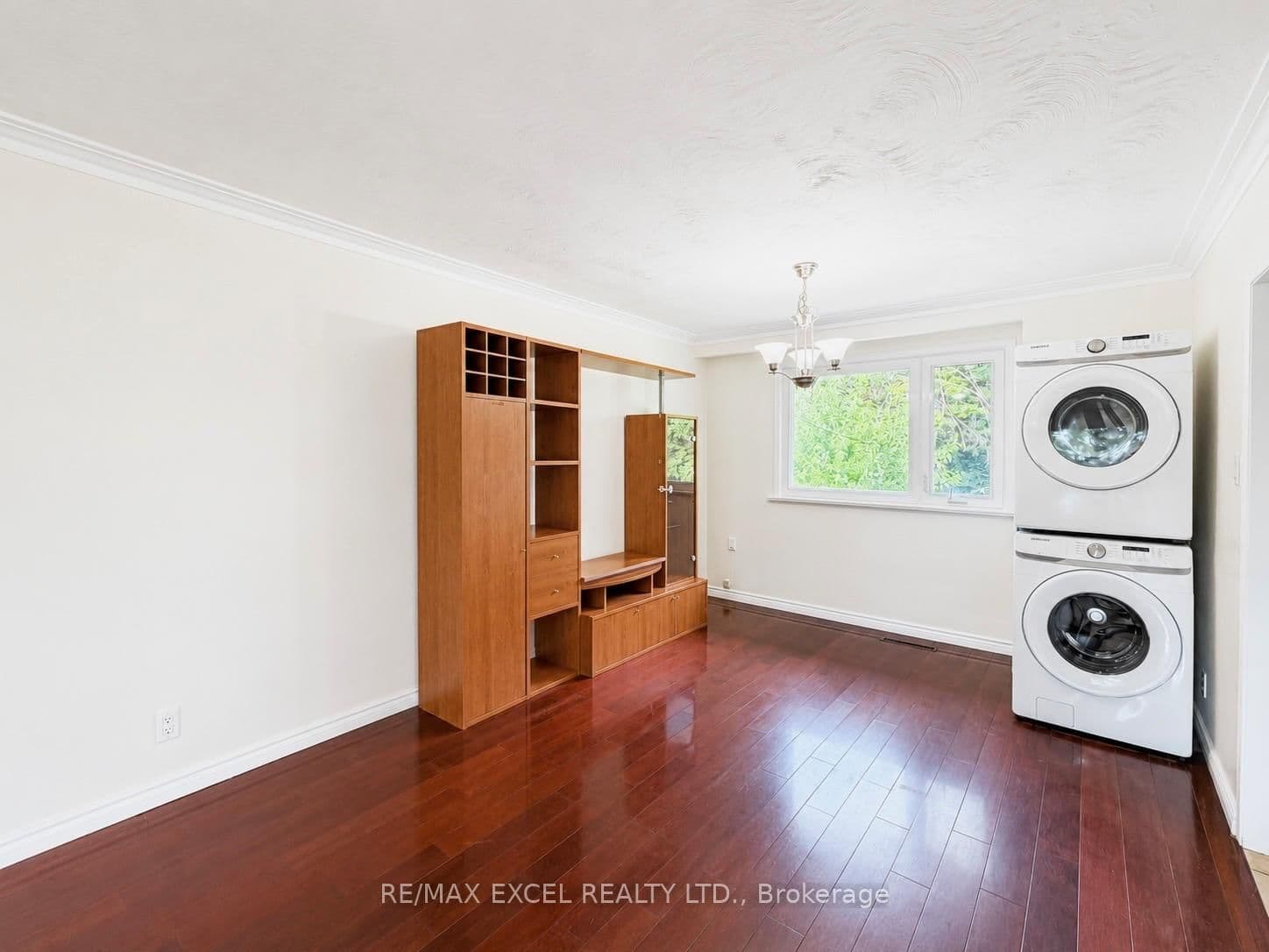 39 Commons Drive, Unit Main - Image 4