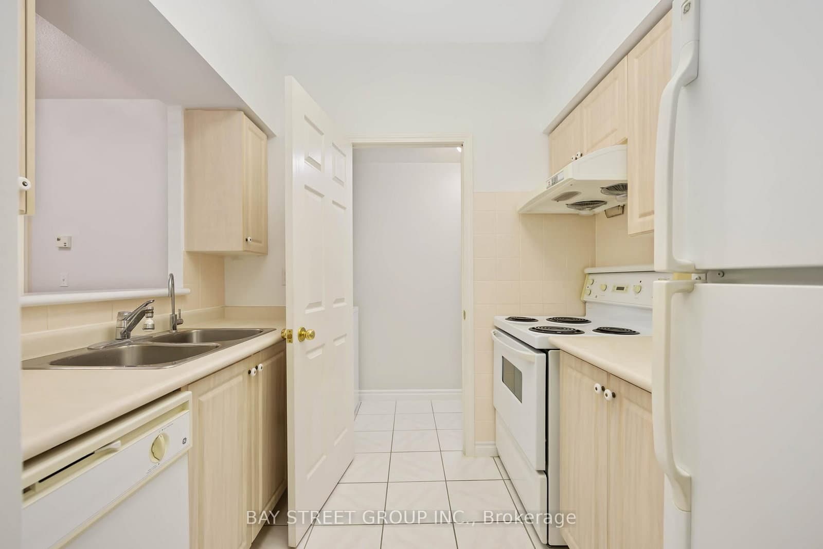 5039 Finch Avenue E, Unit 107 - Image 6
