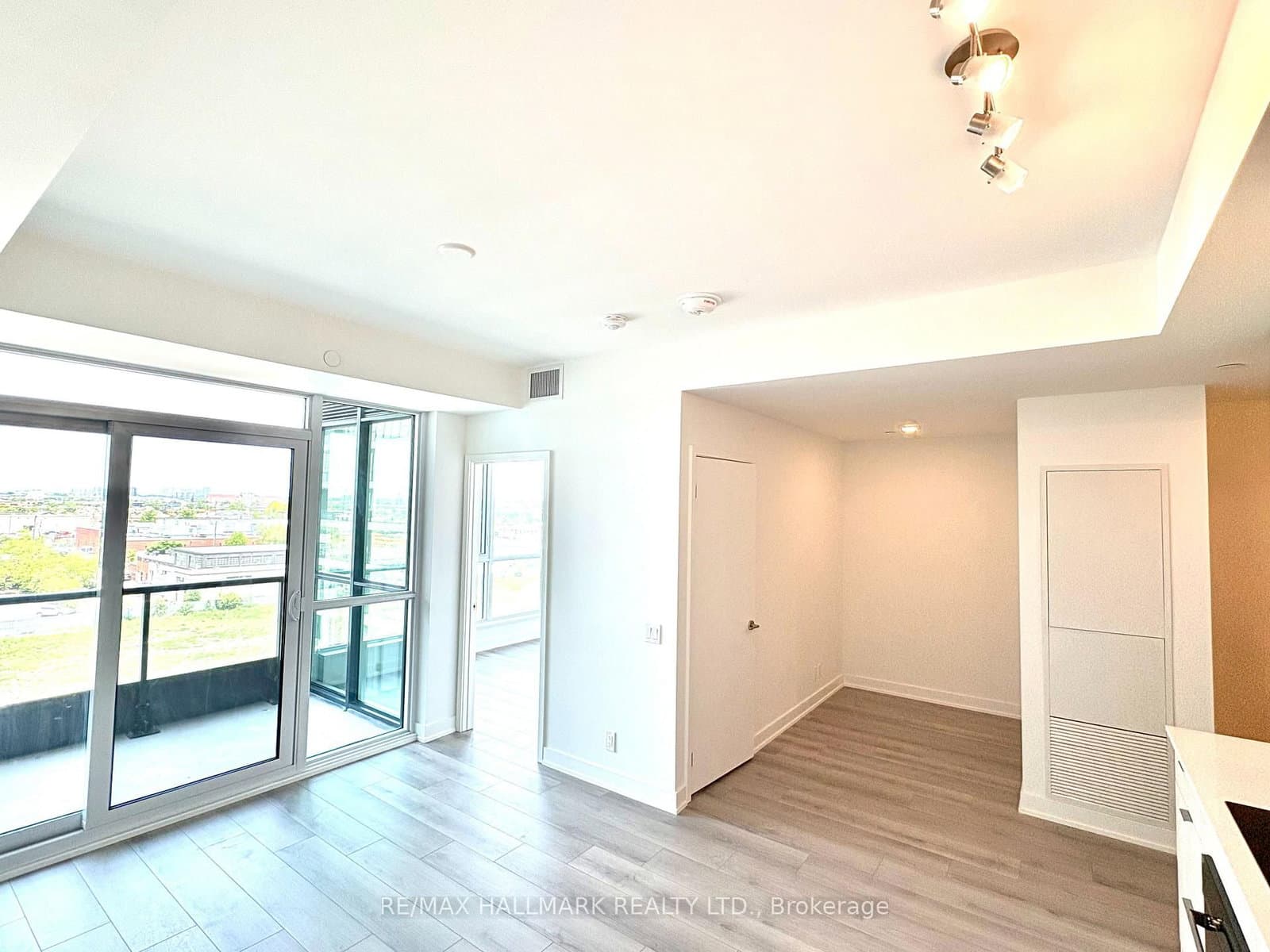 20 Deans Drive, Unit 601 - Image 2