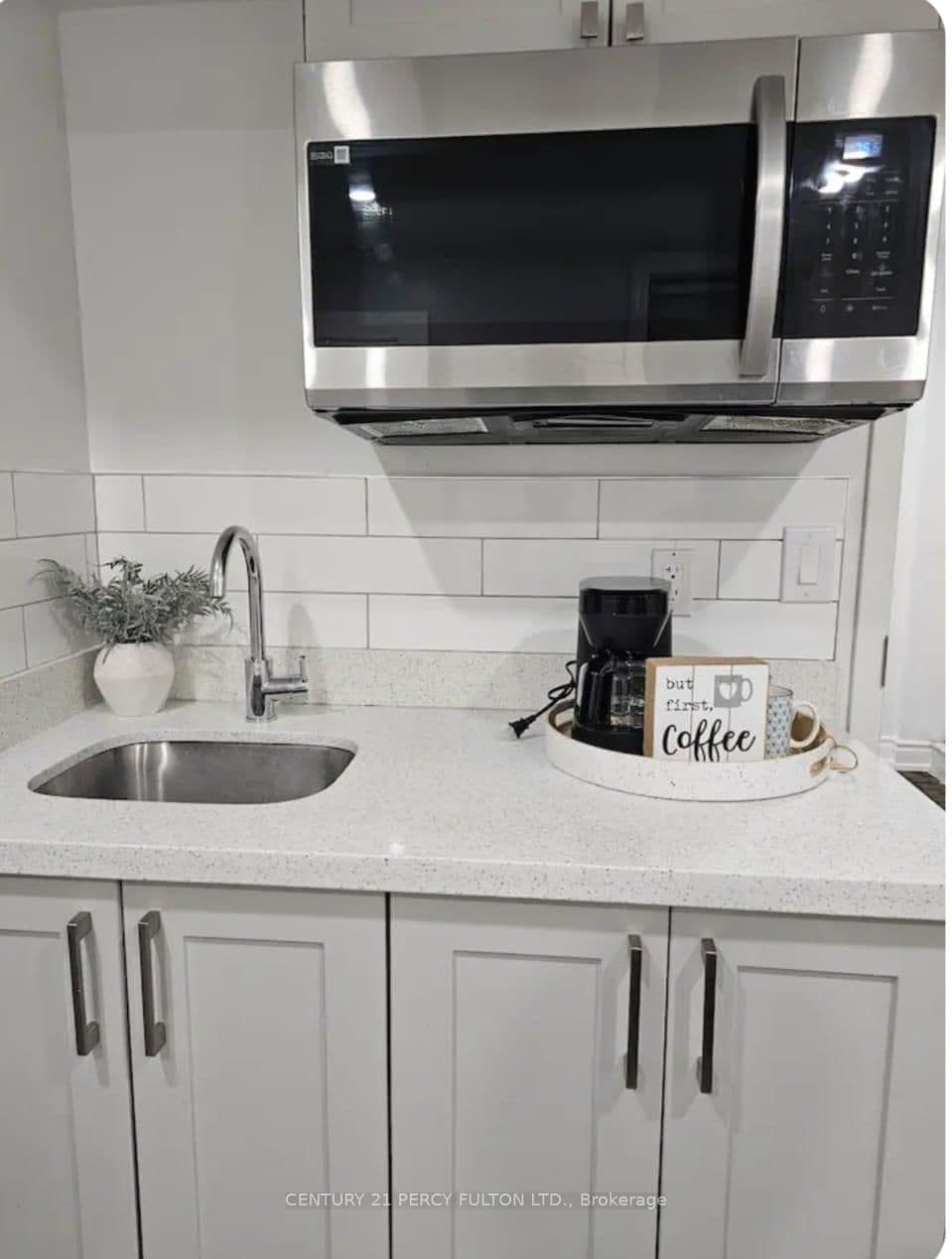 54 Baycliffe Drive, Unit 1 - Image 2