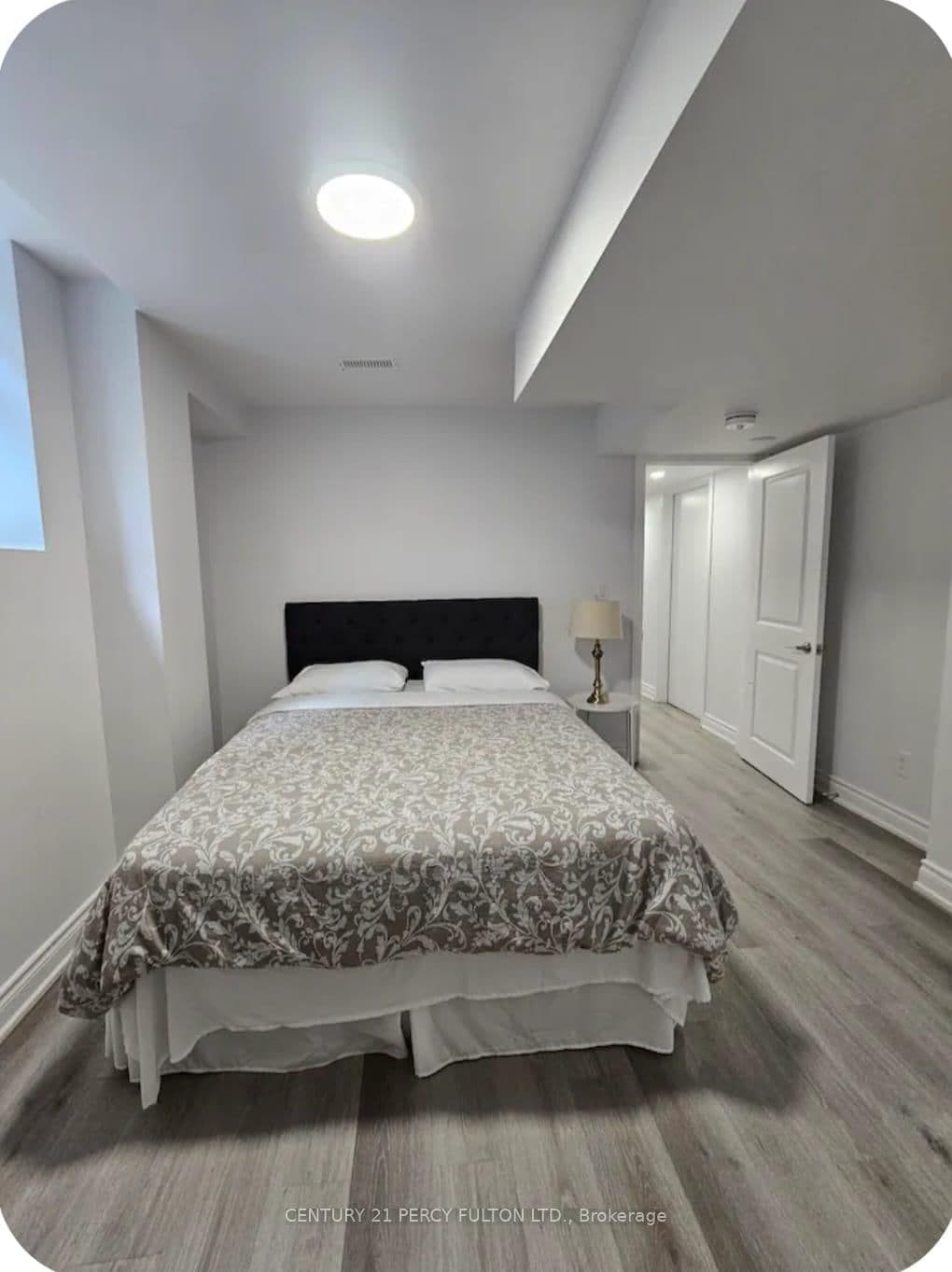 54 Baycliffe Drive, Unit 2 - Image 5