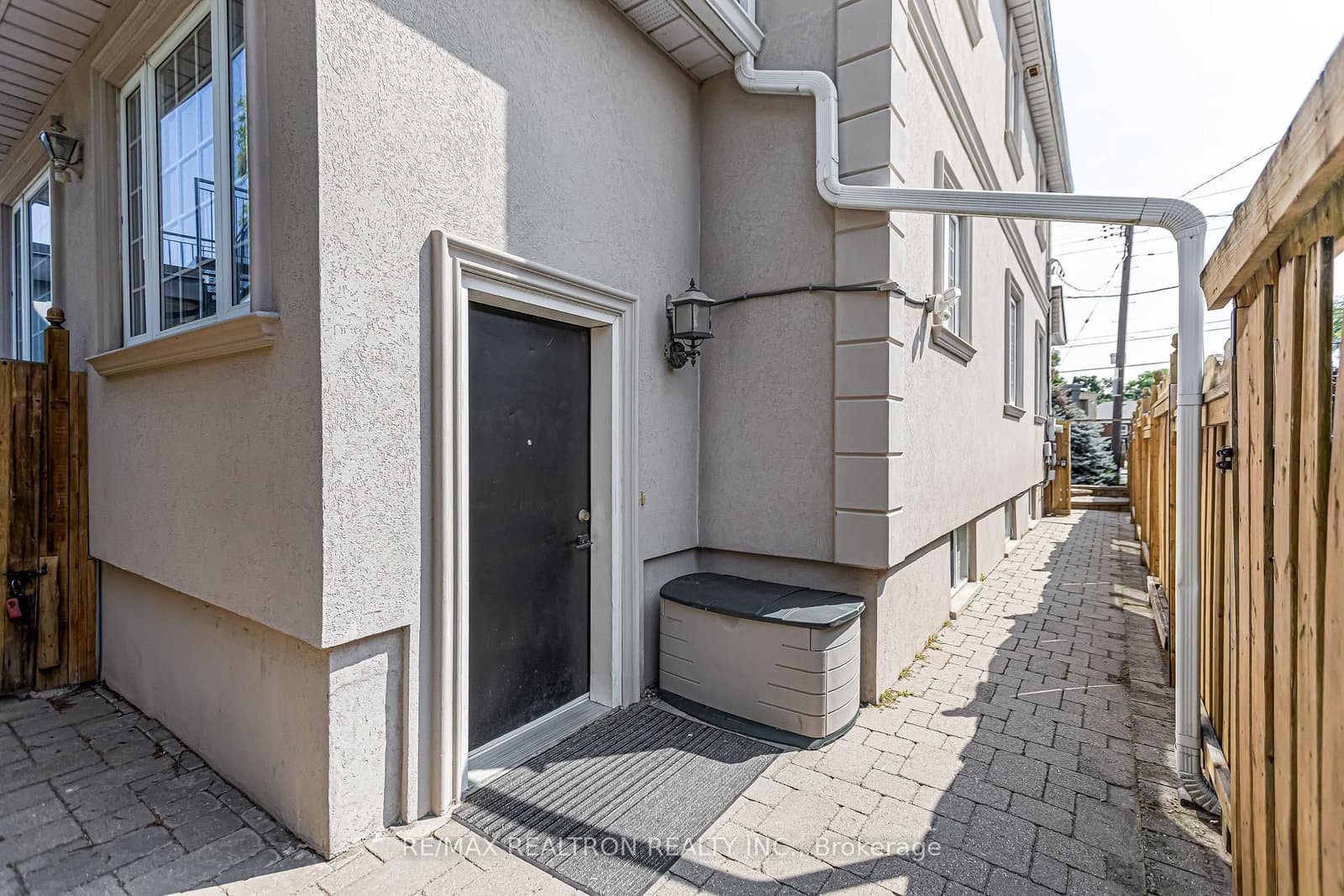 454 Donlands Avenue - Image 3