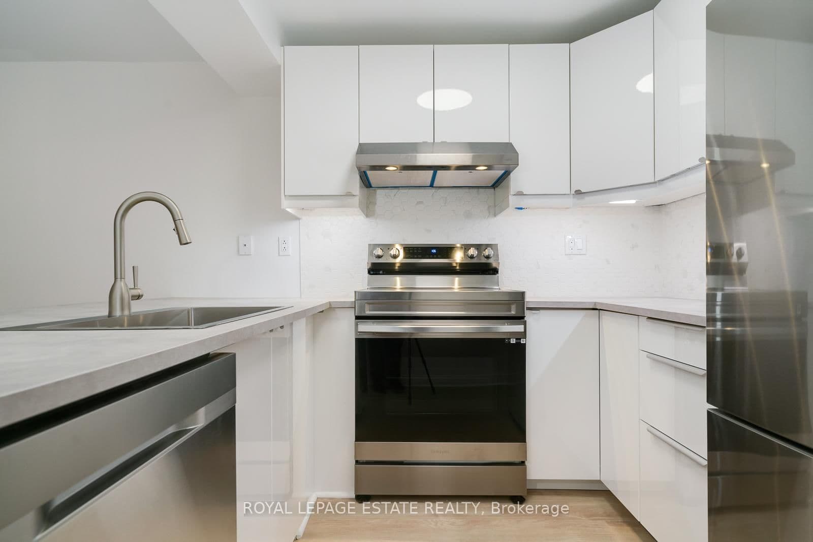 155 Langley Avenue, Unit Lower Level - Image 6