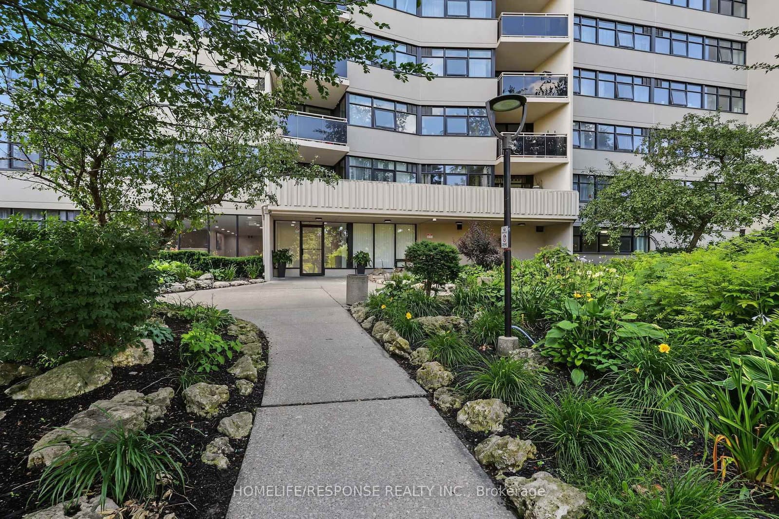 100 ECHO POINT, Unit 1801 - Image 2