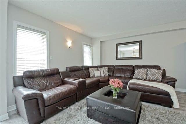 64 Melody Drive - Image 6