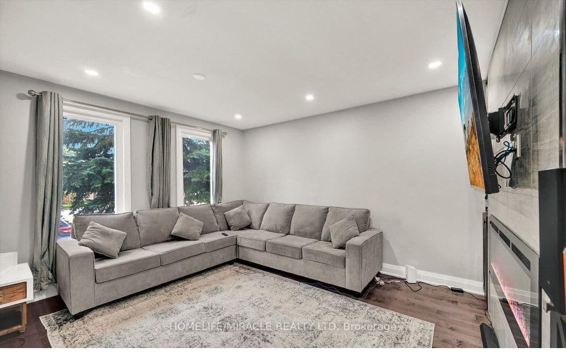 696 Sheppard Avenue - Image 5