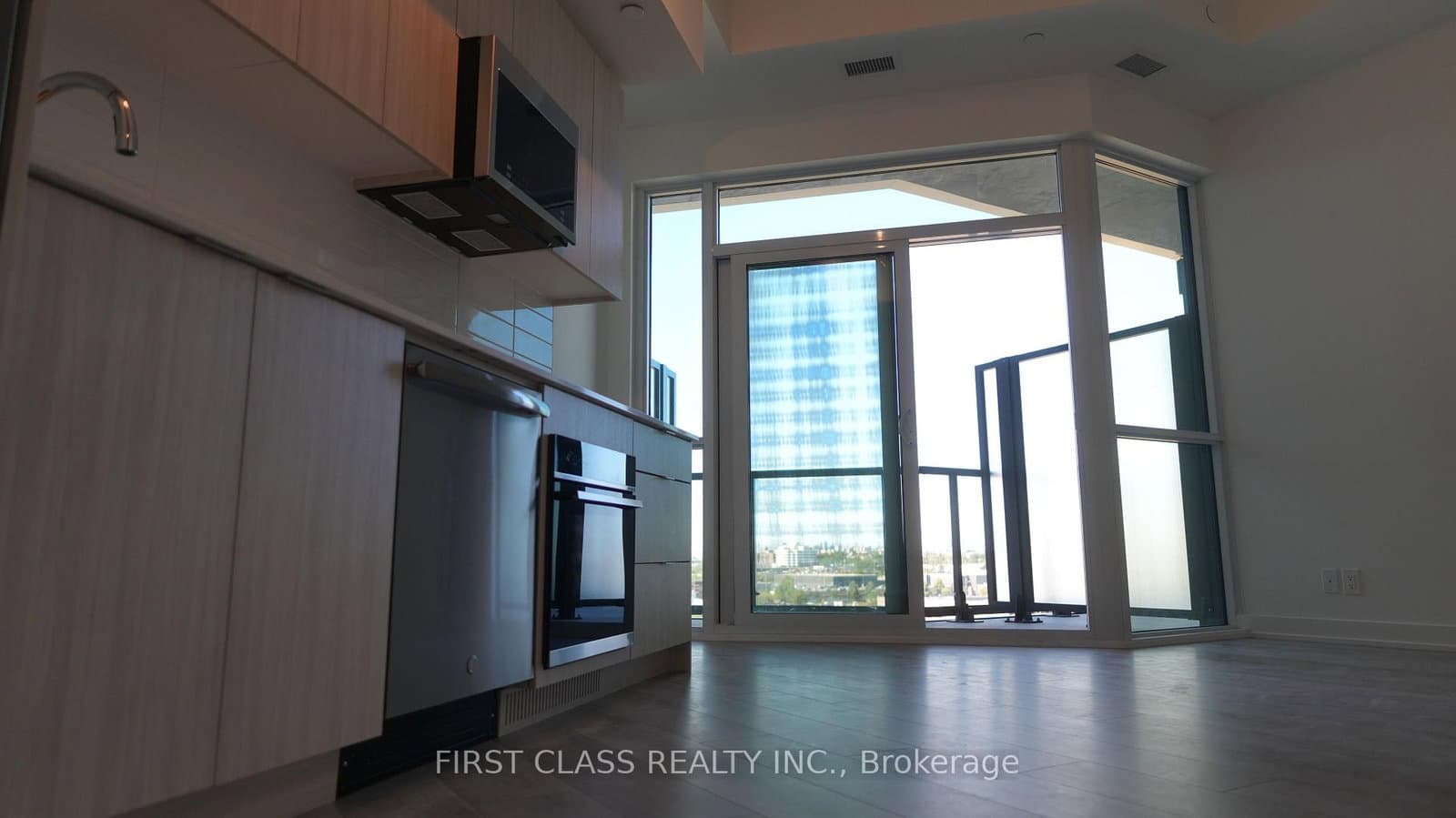 20 Deans Drive, Unit 819 - Image 4