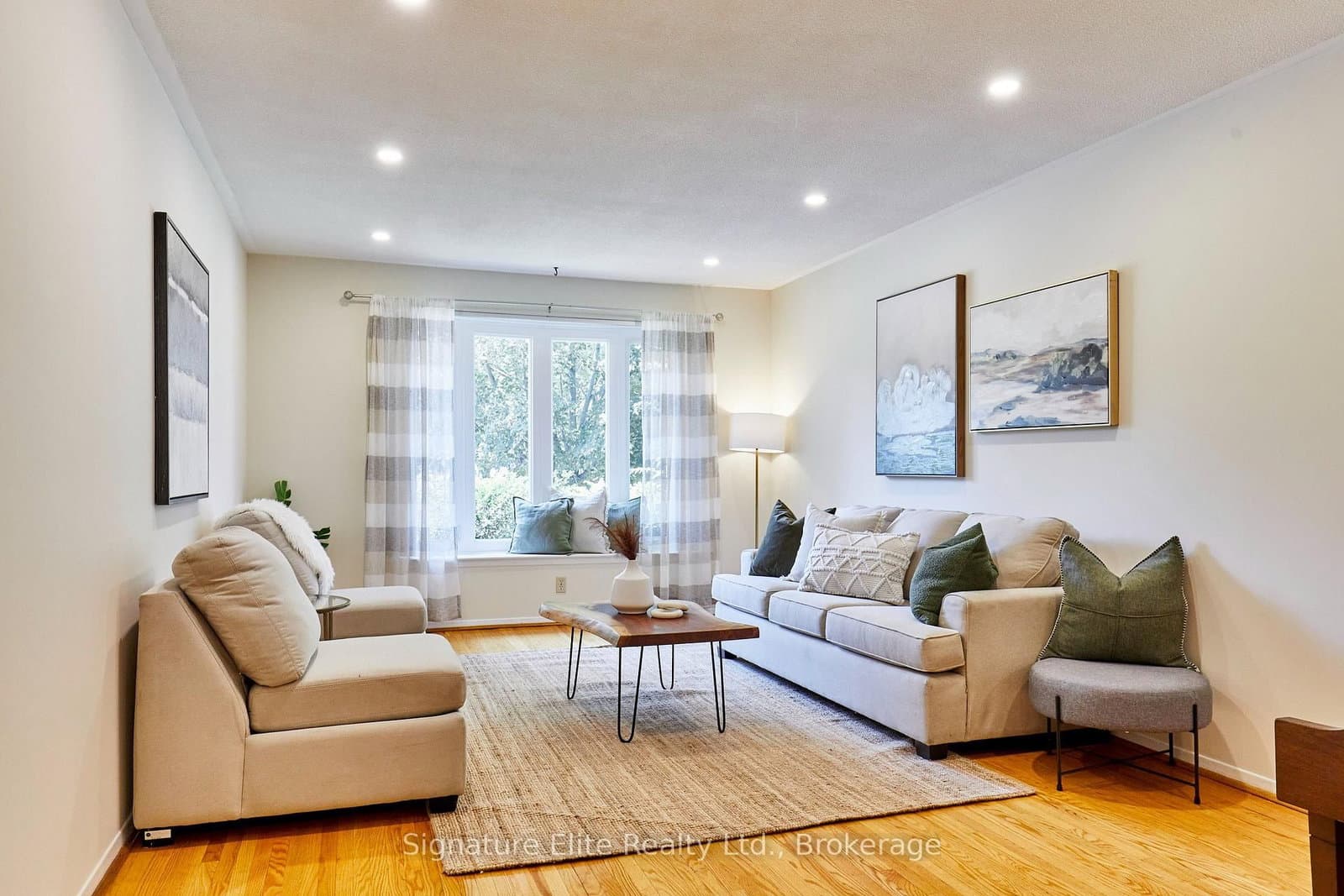 65 Merkley Square - Image 2