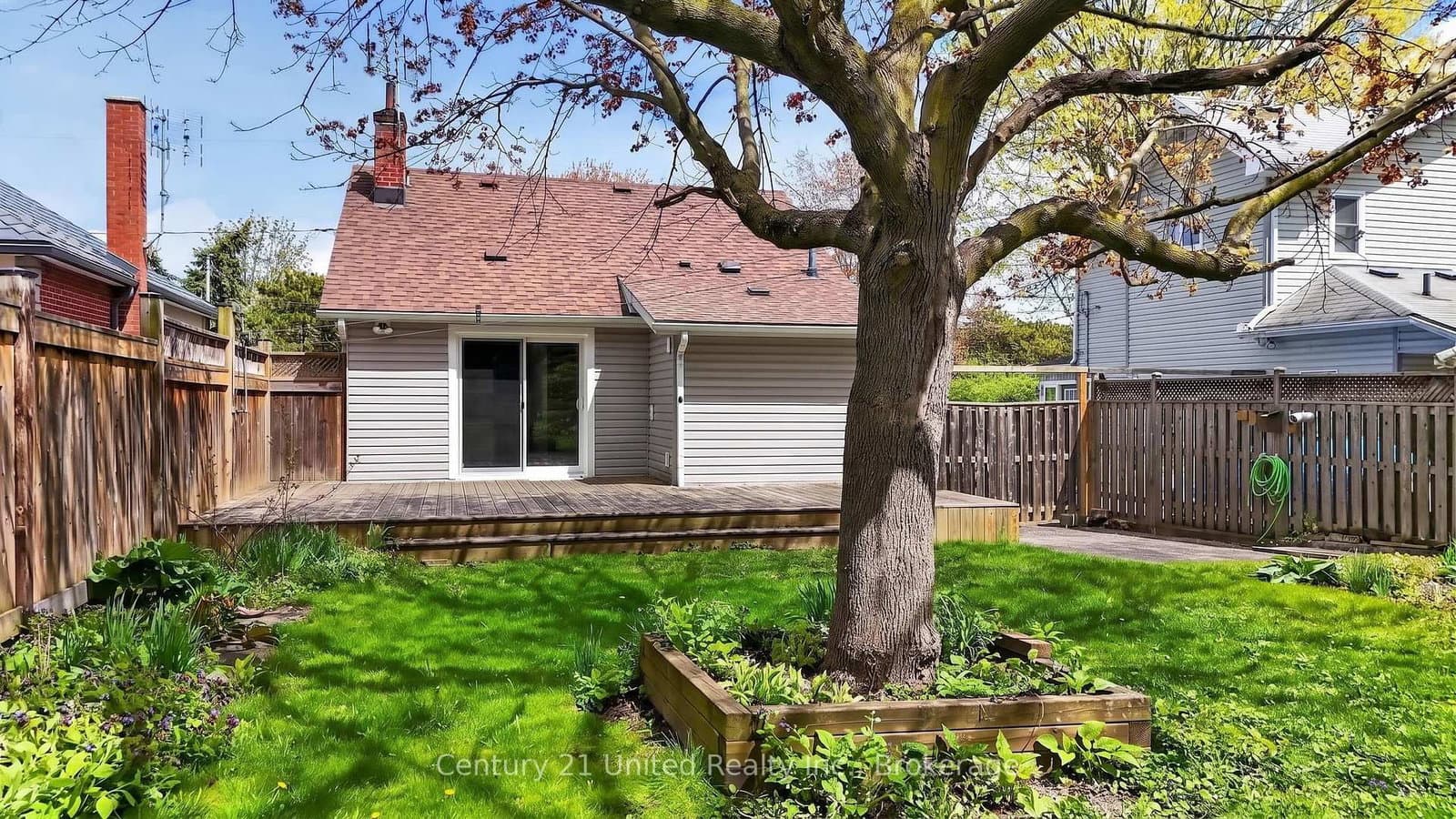 810 Byron Street S - Image 5