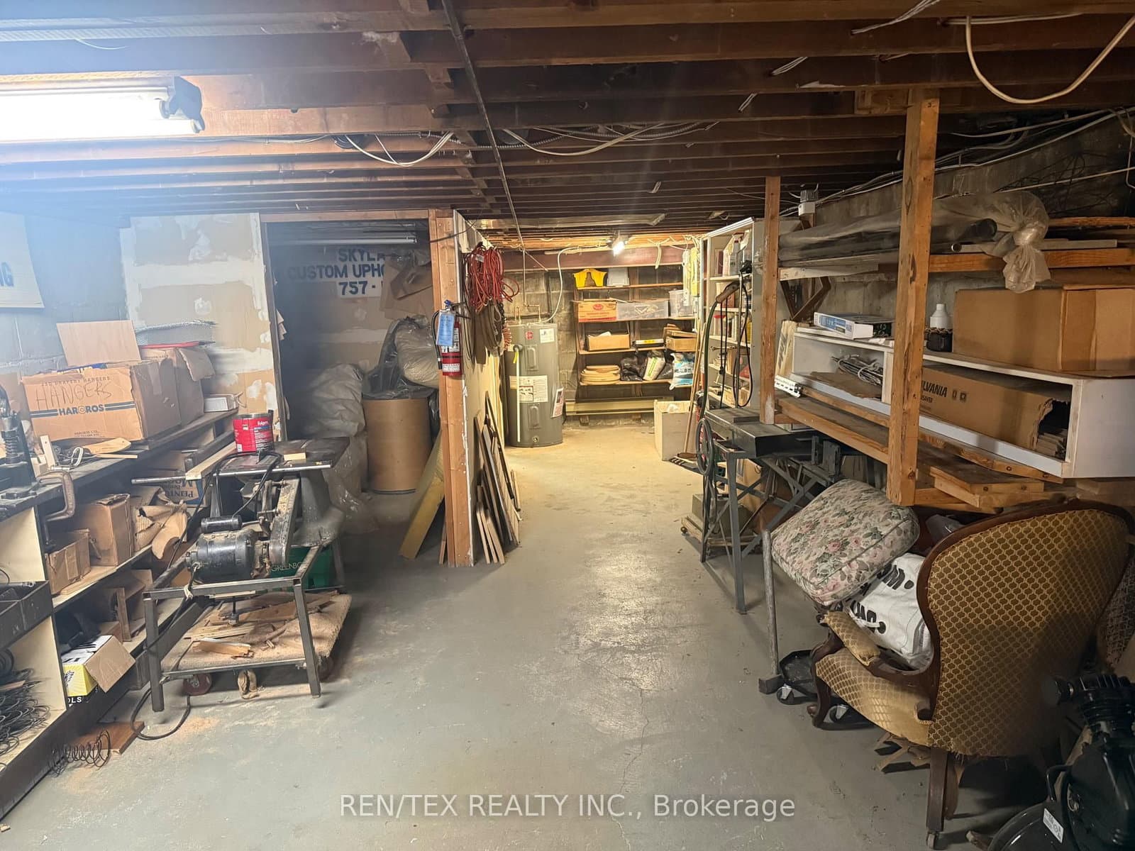 875 O'Connor Drive E - Image 6