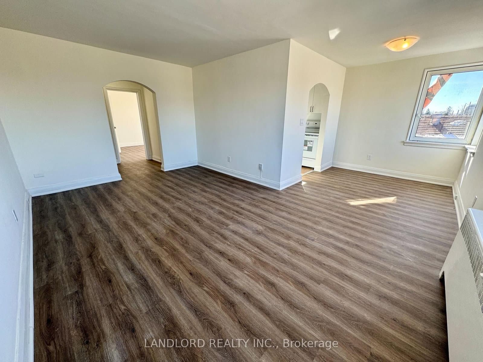 36 Wood Glen Road, Unit 302 - Image 5