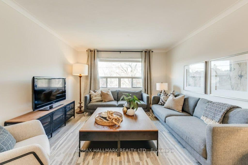 225 Woodville Avenue, Unit Upper - Image 2