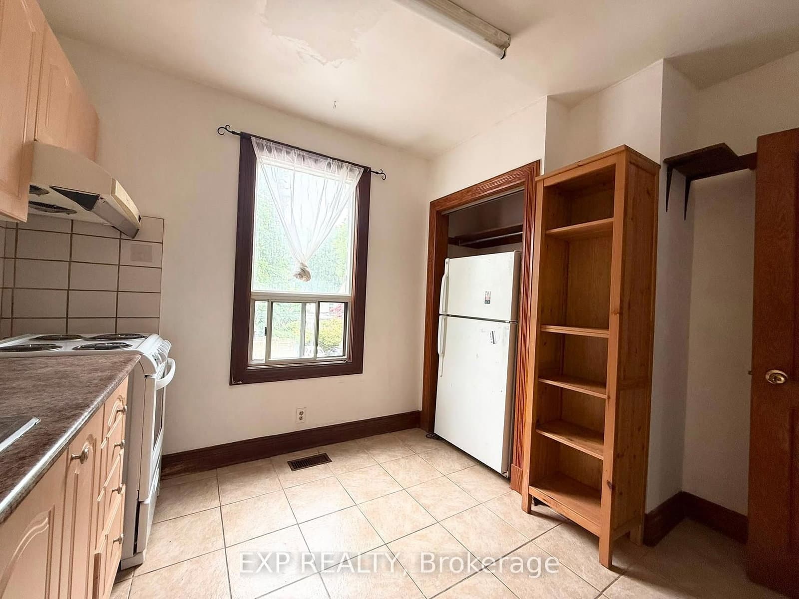 759 Gerrard Street E, Unit 2nd FL - Image 3