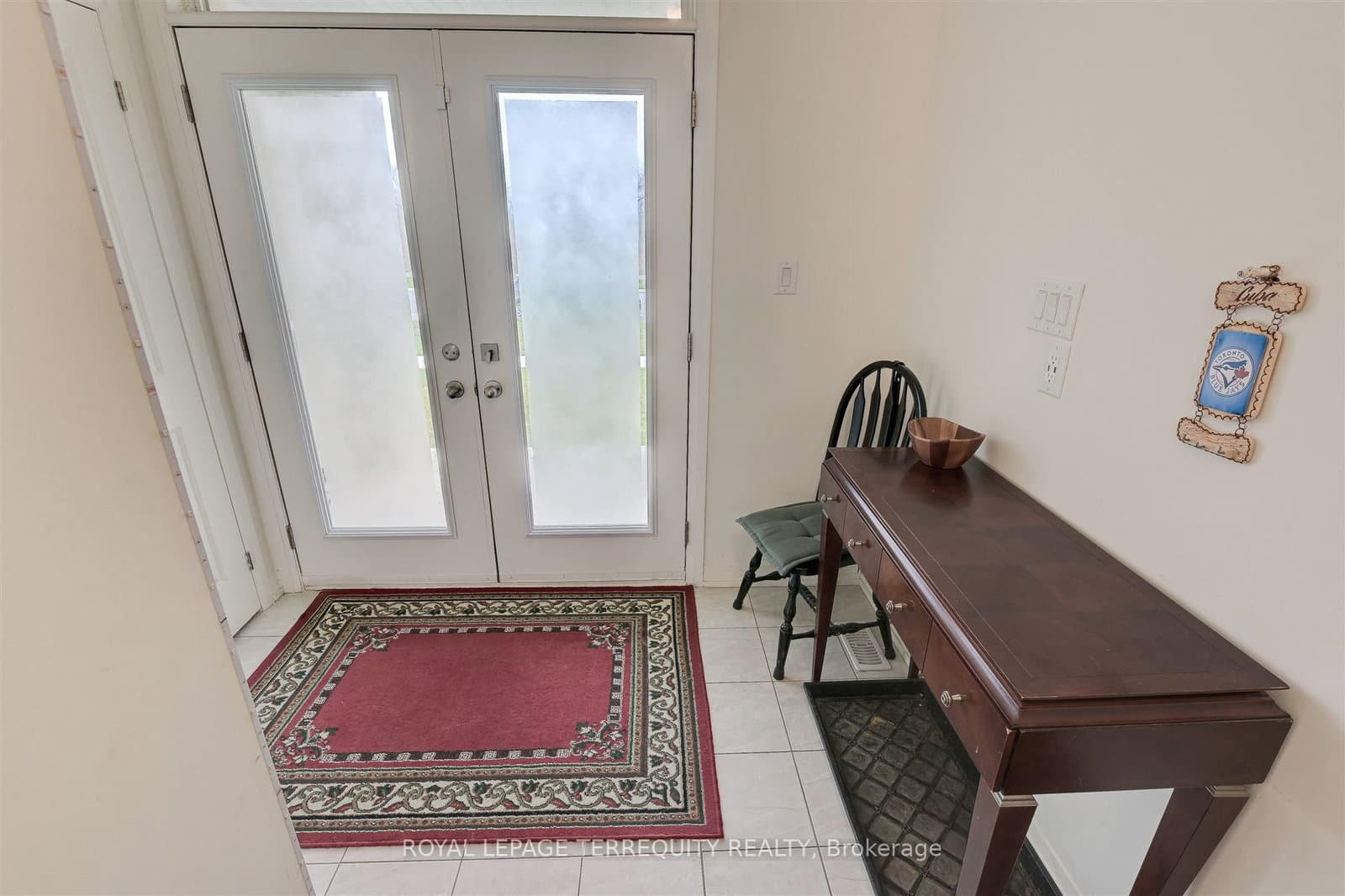 137 East Shore Drive - Image 4