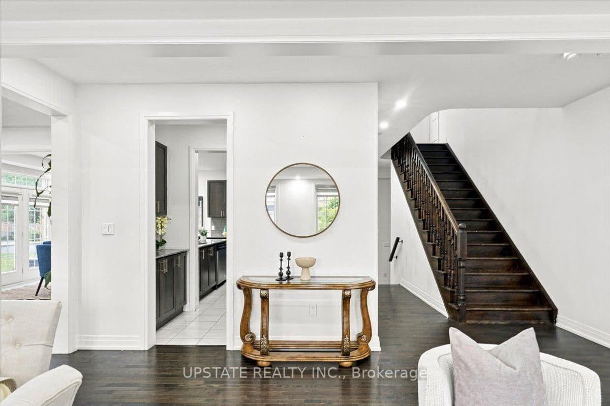 18 Blenheim Circle - Image 5