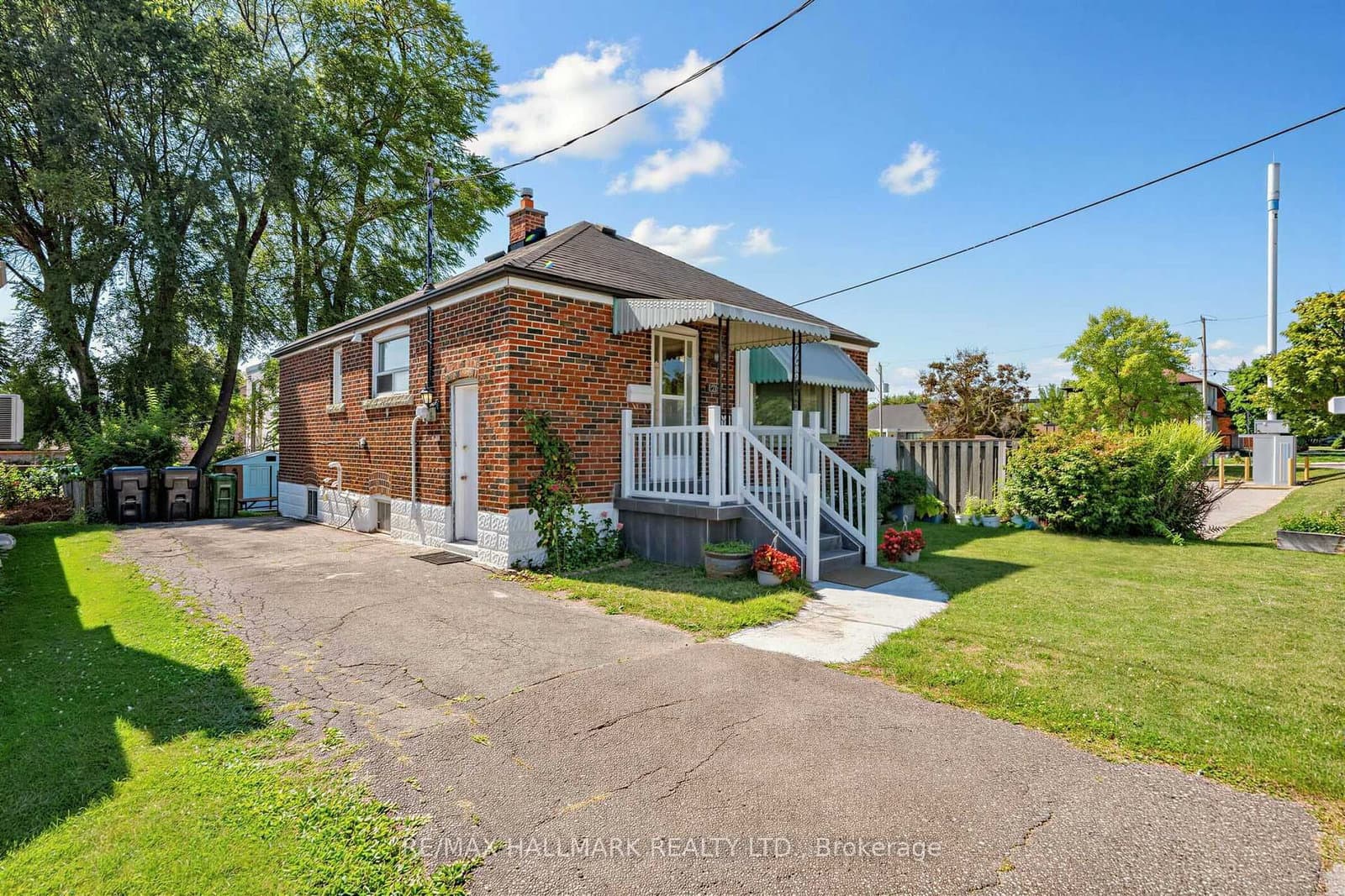 1216 Victoria Park Avenue - Image 3