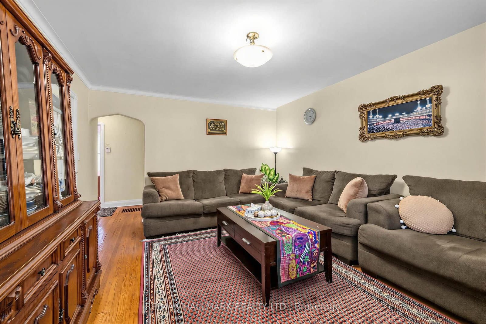 1216 Victoria Park Avenue - Image 5