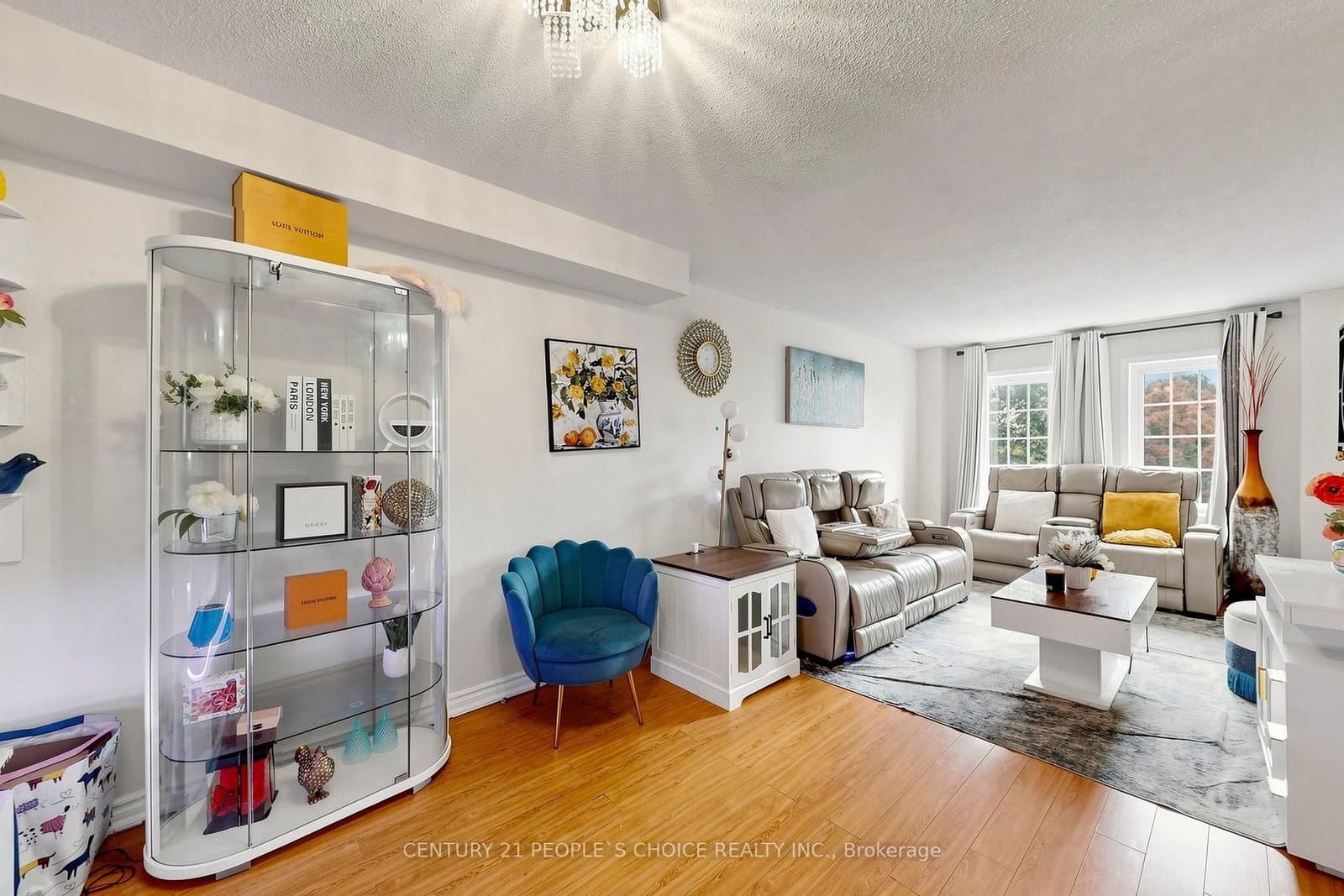 33 Aspen Park Way, Unit 15 - Image 2