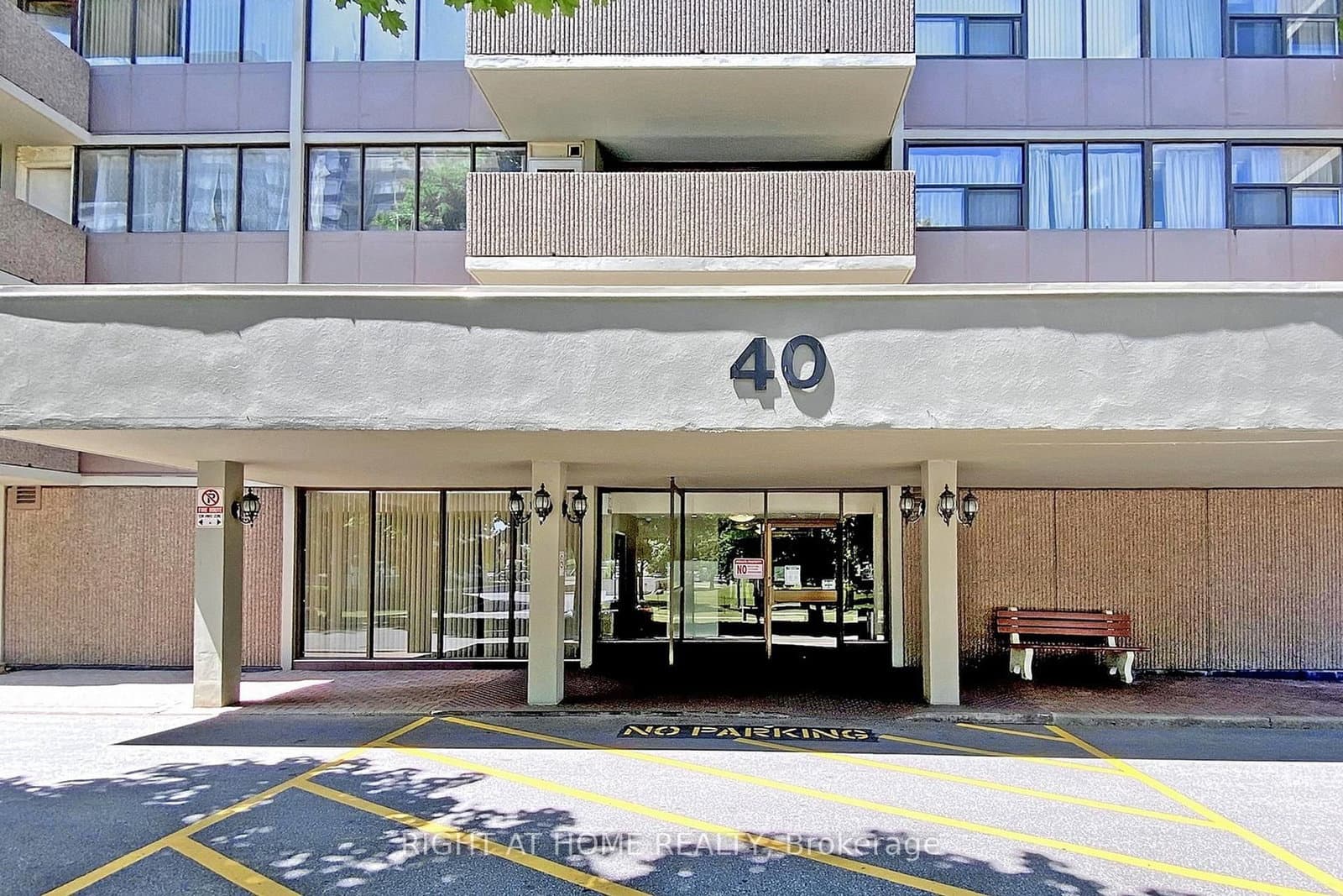 #1002 - 40 Bay Mills Boulevard