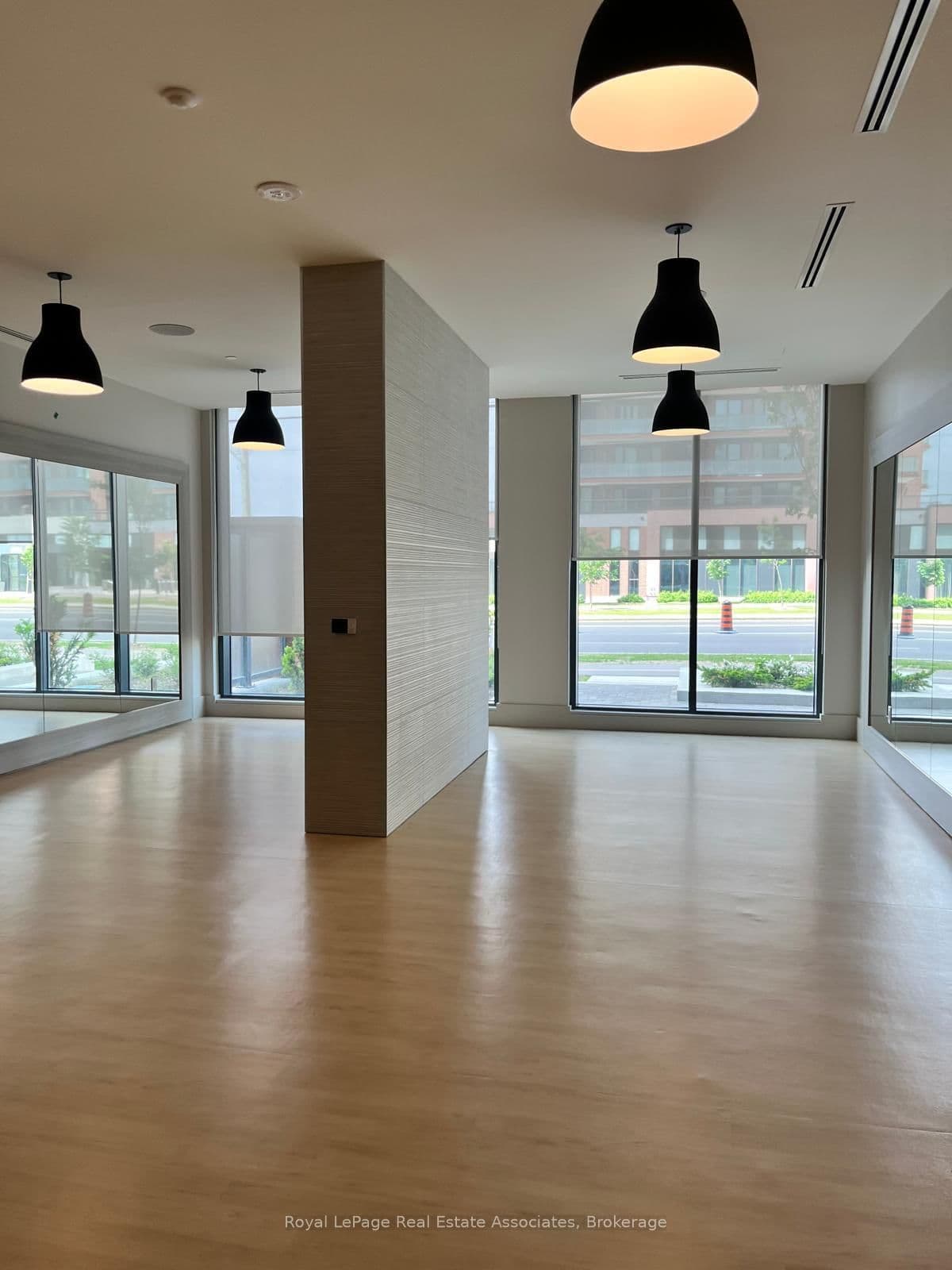 2545 Simcoe Street N, Unit 925 - Image 3