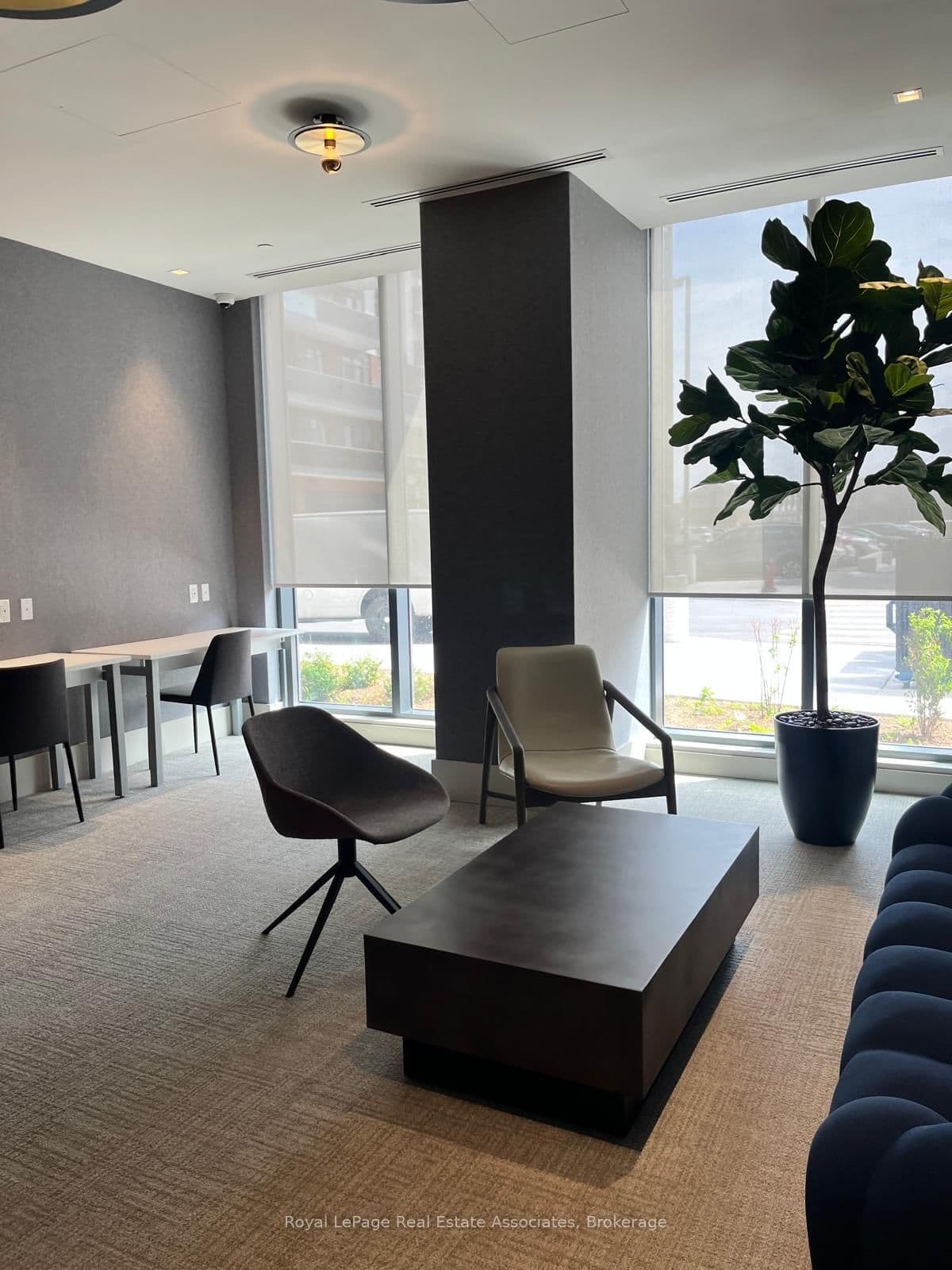 2545 Simcoe Street N, Unit 925 - Image 5